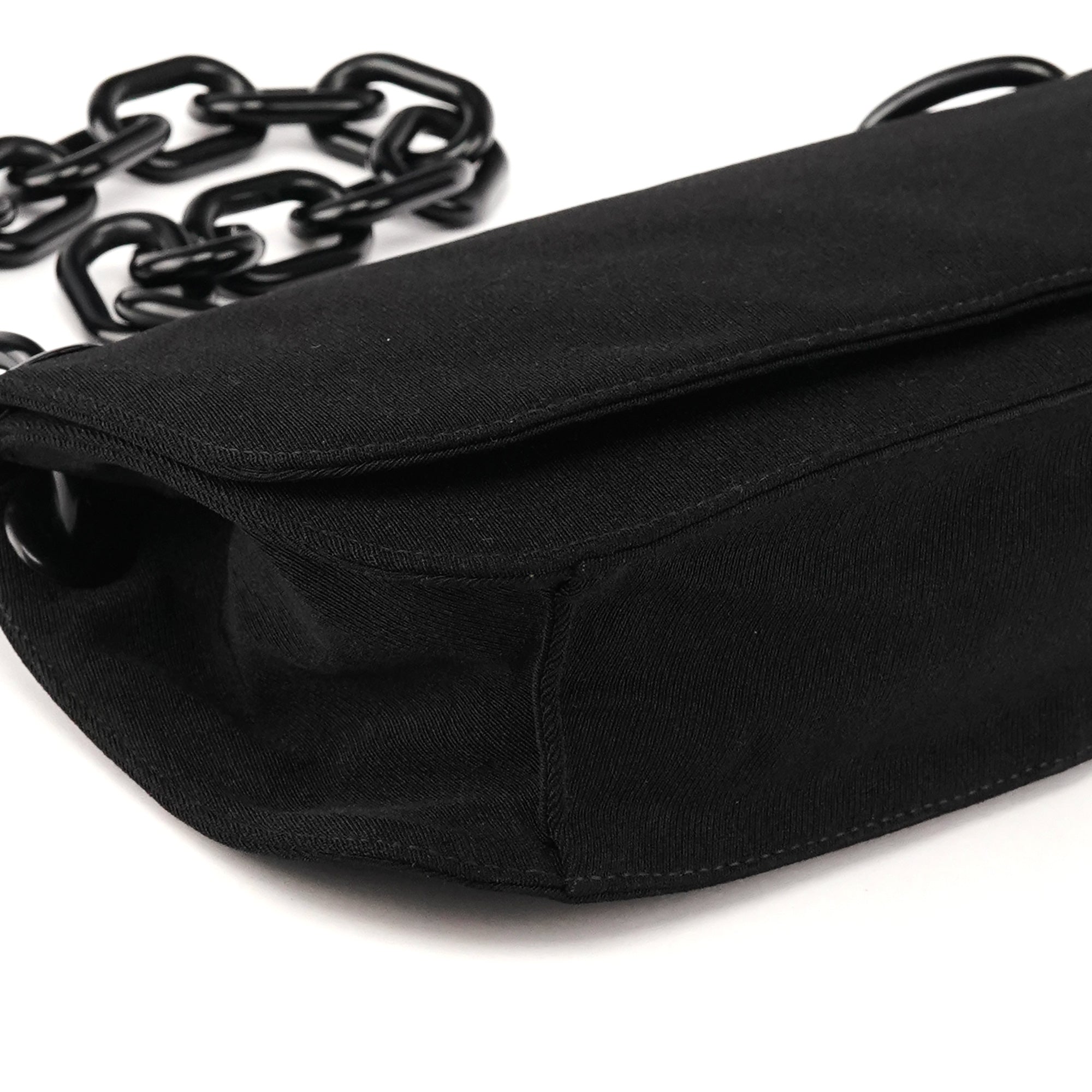 Prada B6378 Tessuto Swing skuldertaske i sort nylon med kæde