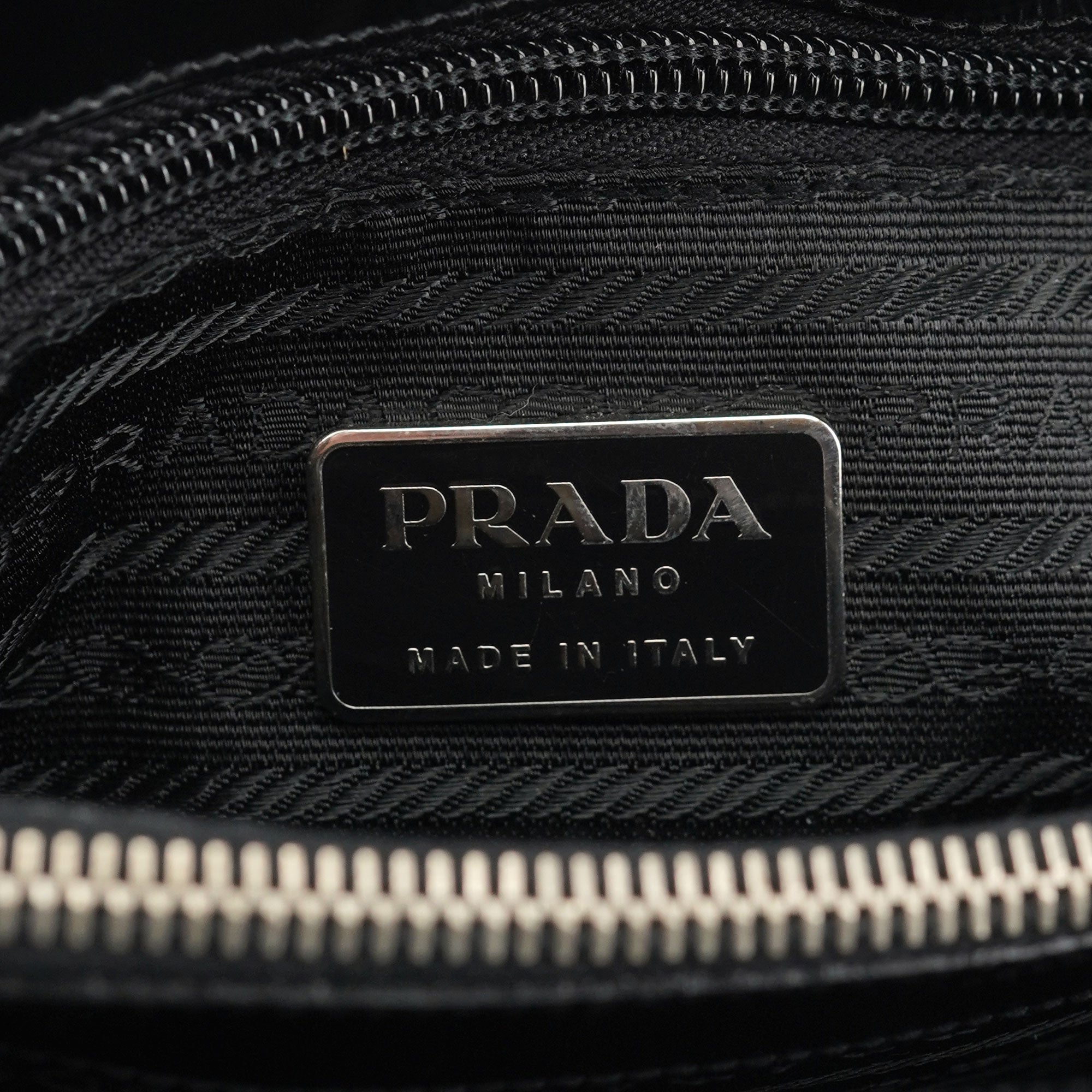 Prada B6498 1995 Tote Bag aus schwarzem Spazzolato-Leder
