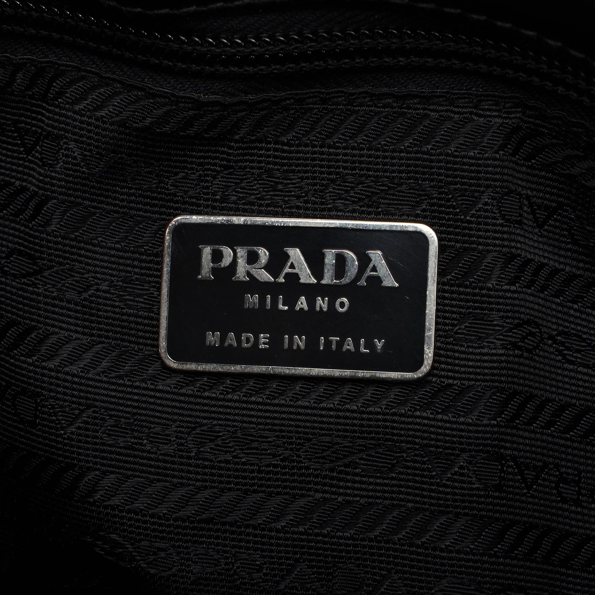 Prada B6498 Sac cabas Spazzolato en cuir verni noir