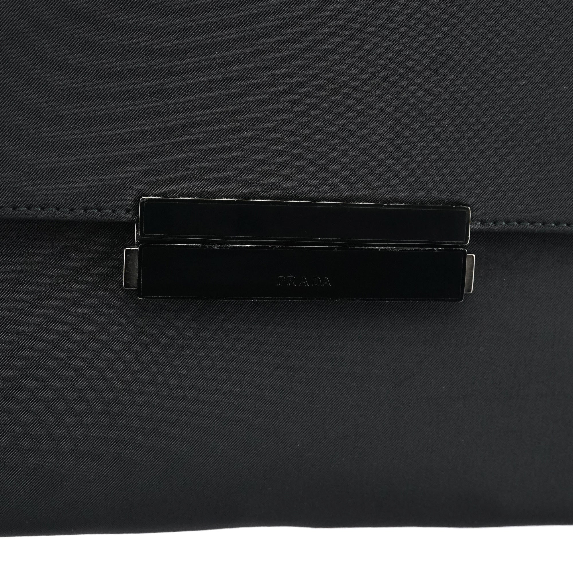 Prada B7415 Henkeltasche aus schwarzem Tessuto-Nylon