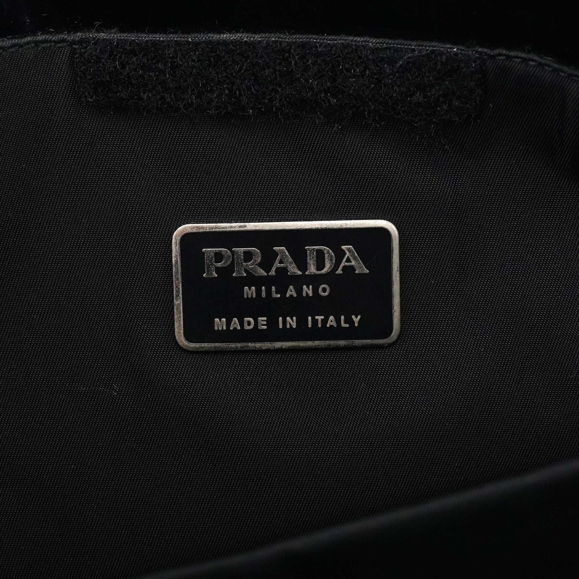 Prada B8157 Sac cabas Spazzolato en cuir verni noir