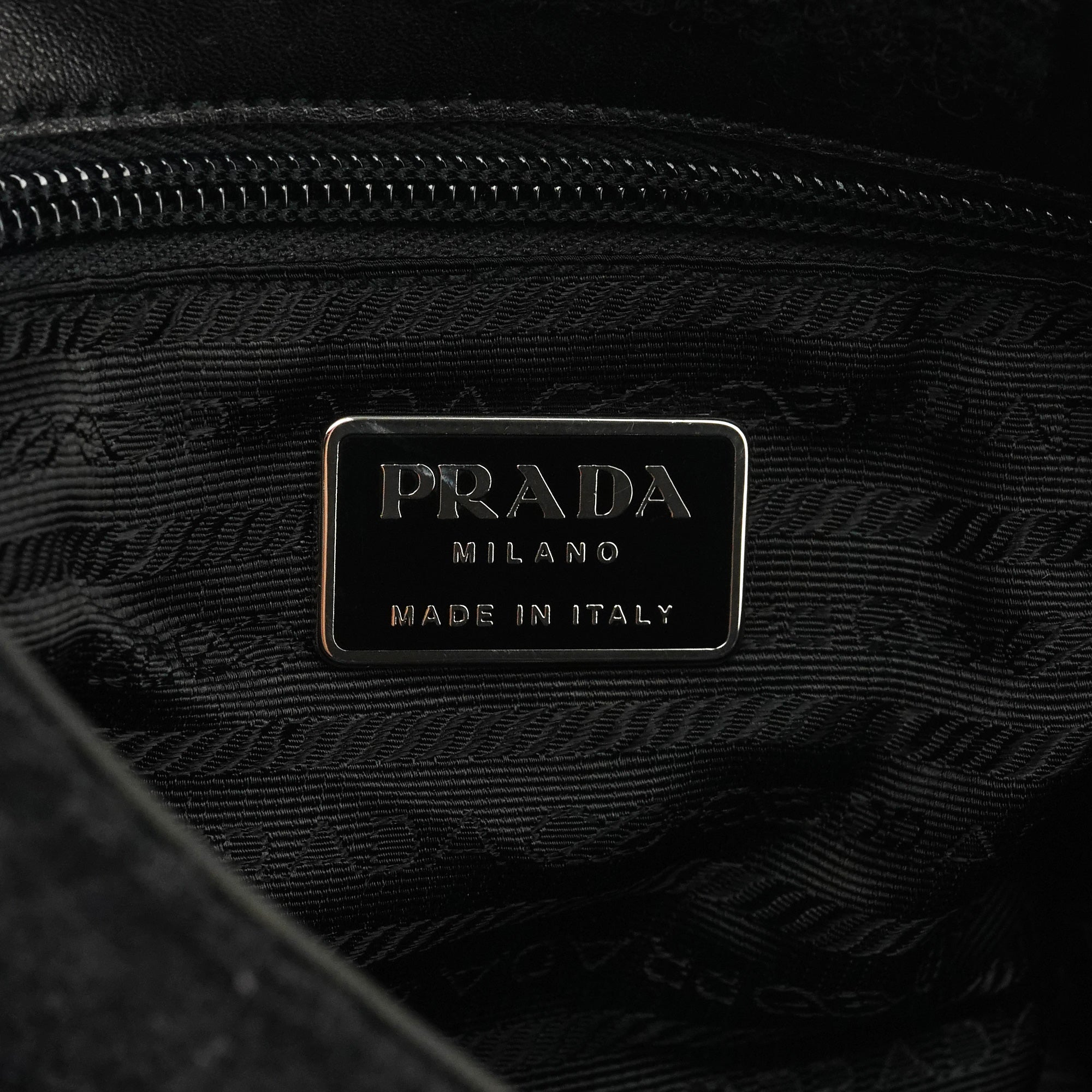 Prada B9479 Borsa a tracolla in lana Shetland antracite e astrakan