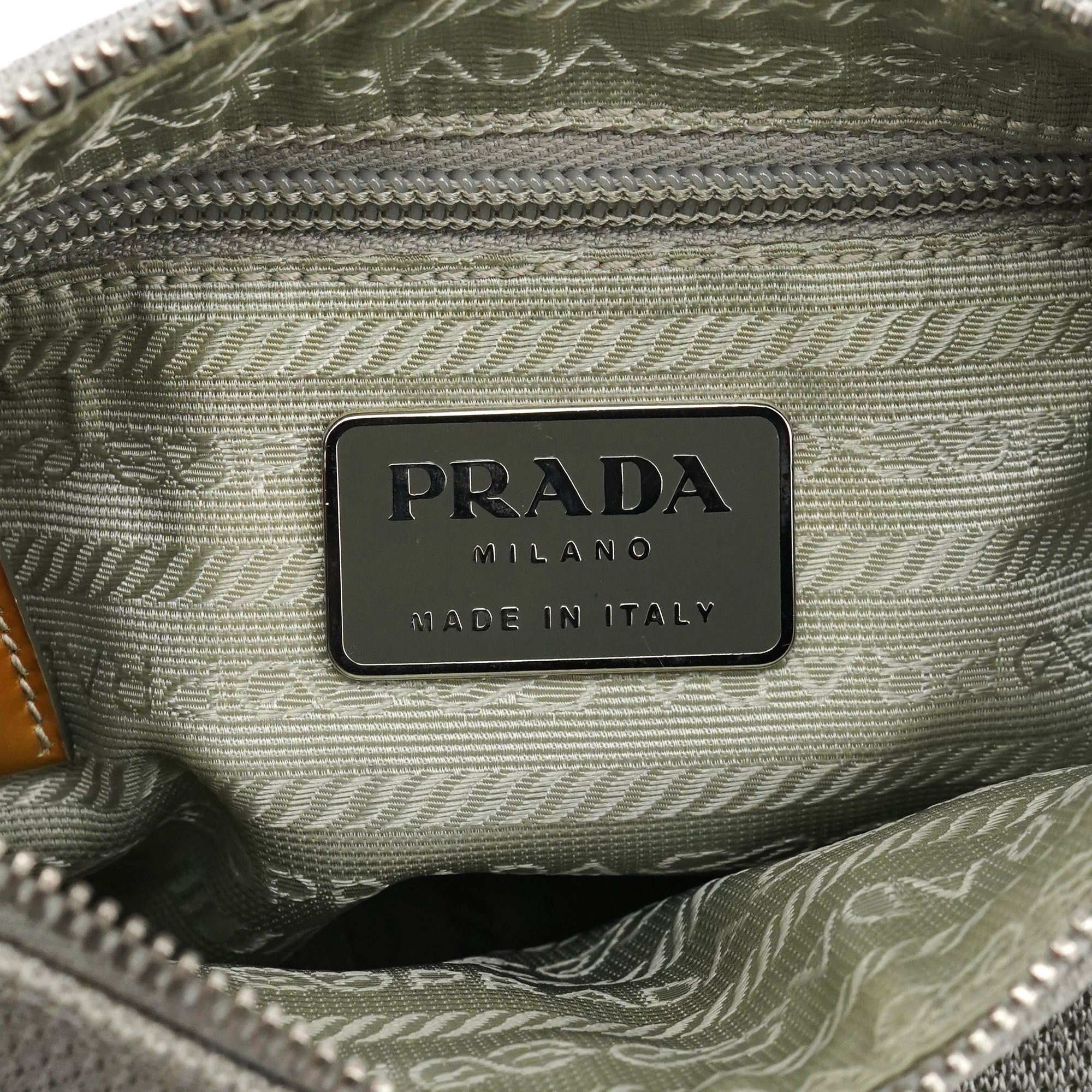 Prada B9936 Sac porté épaule Bike Lux en nylon argenté