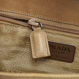 Prada Borsa a spalla con fibbia in pelle di vitello beige