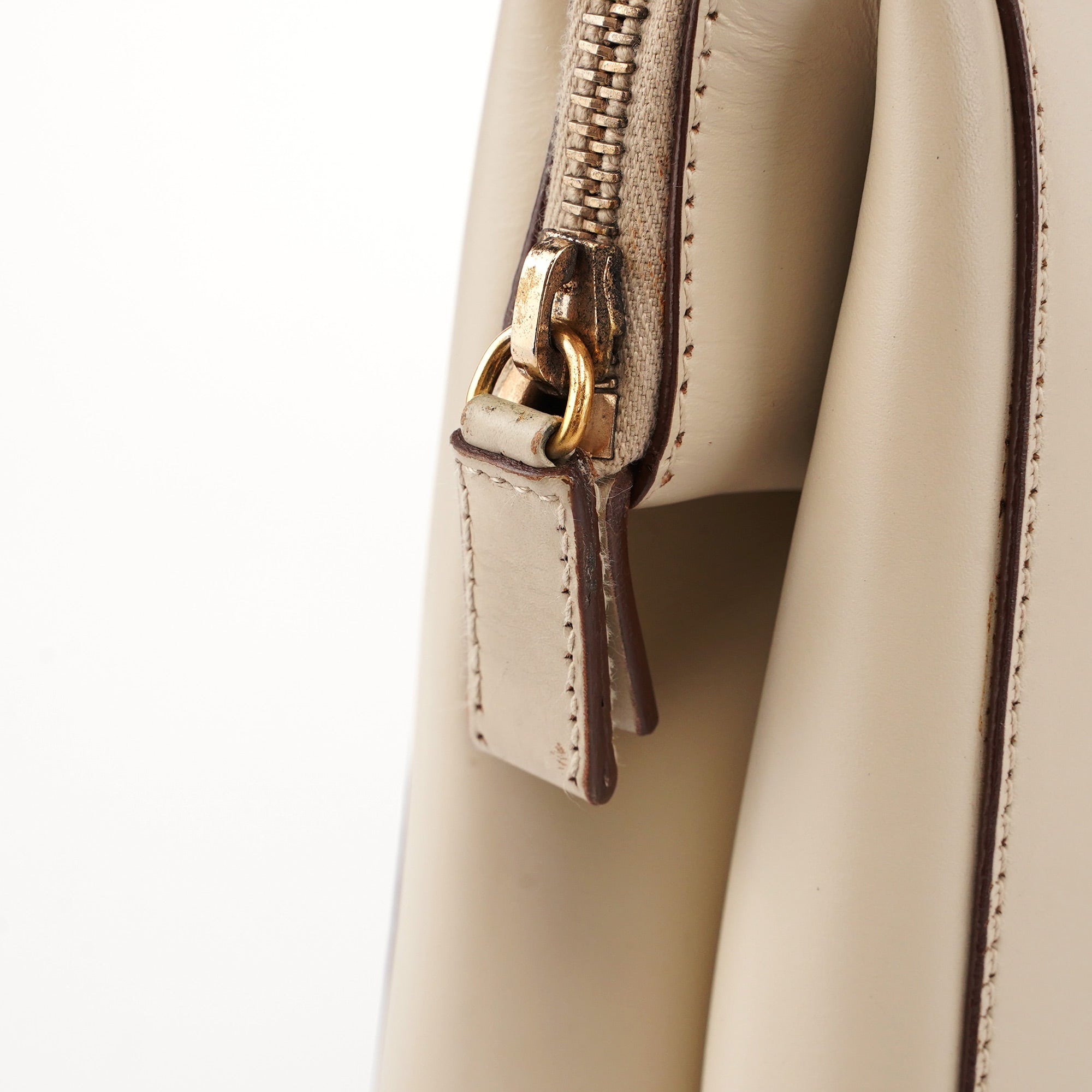 Prada Beige Vitello Chic Bag