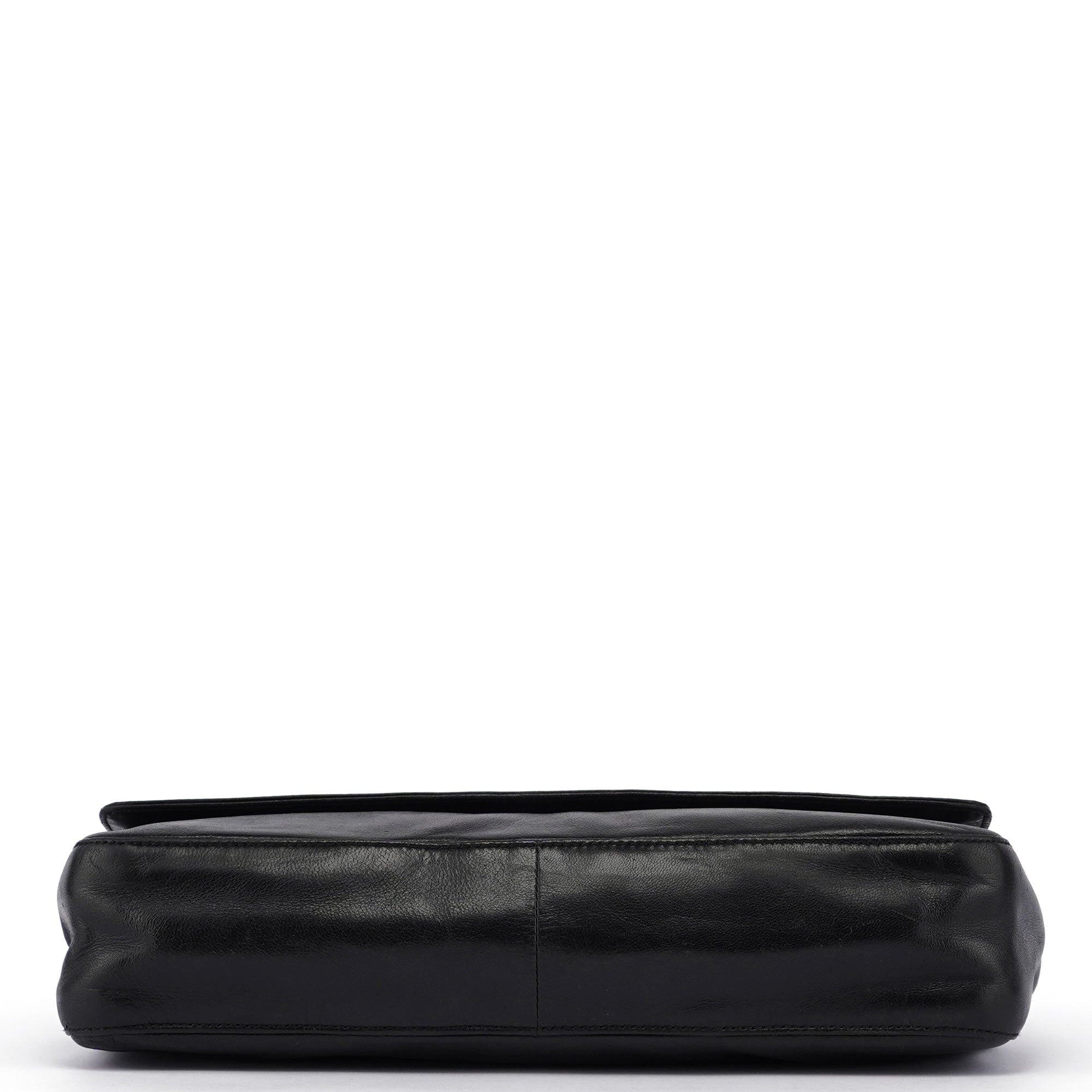Prada Schultertasche mit Kunststoffkette aus schwarzem Kalbsleder