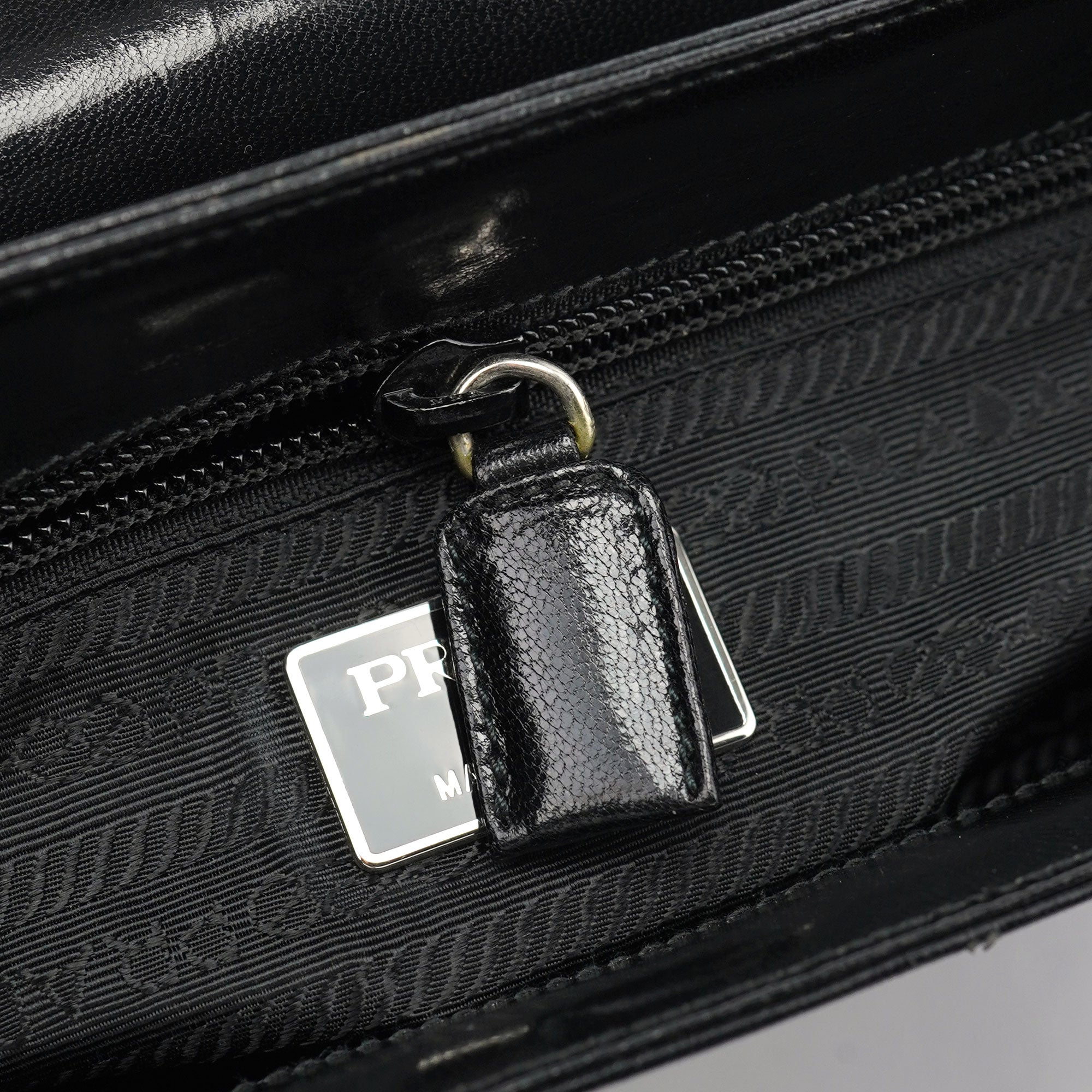 Prada Sac porté épaule Madras Swing en cuir noir