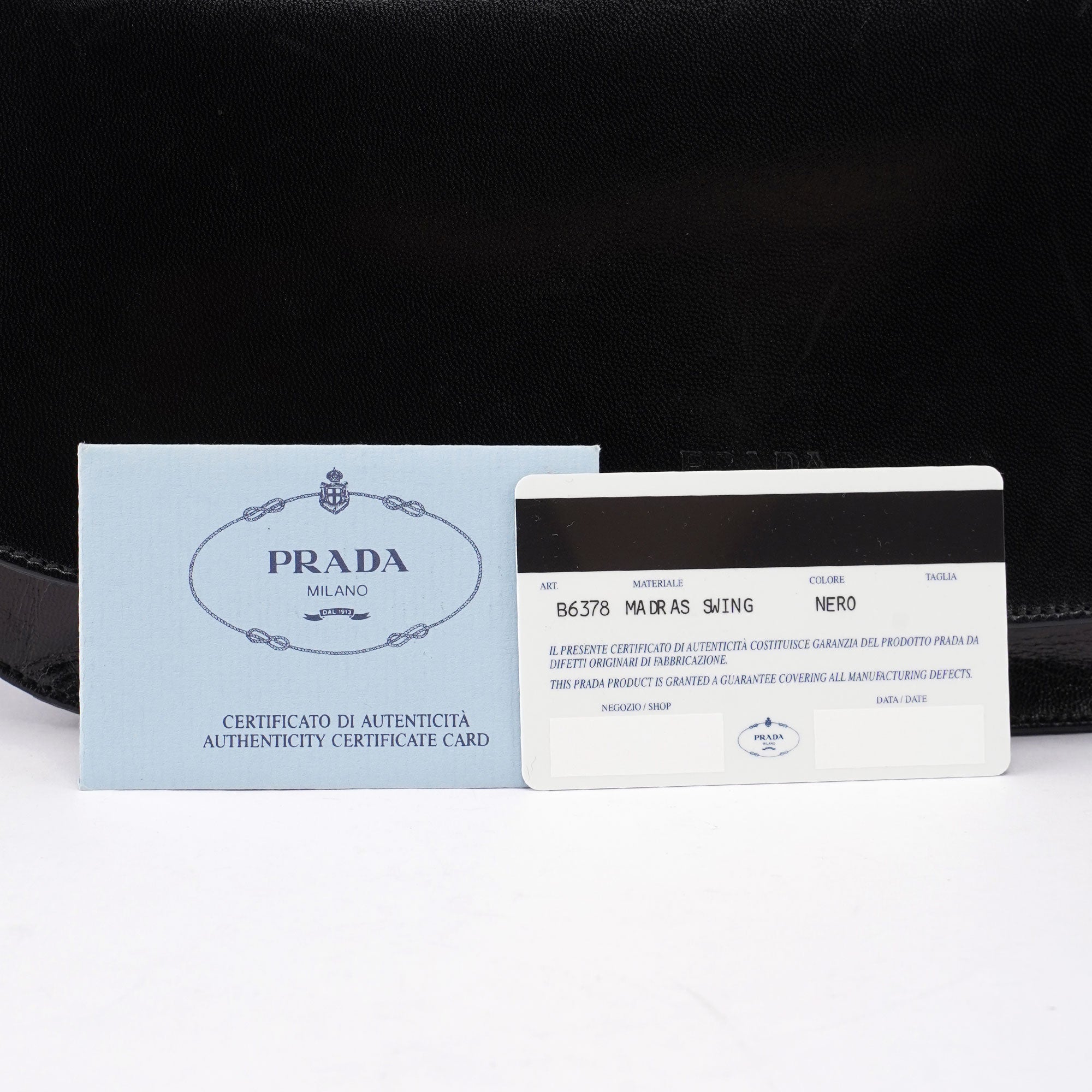 Prada Madras Swing Schultertasche mit Kette aus schwarzem Kalbsleder