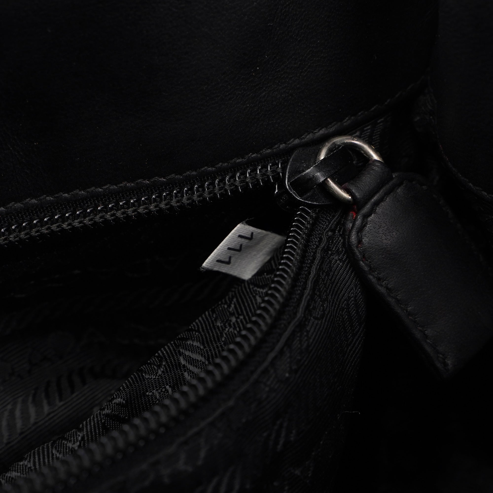 Prada Sac cabas en cuir nappa noir