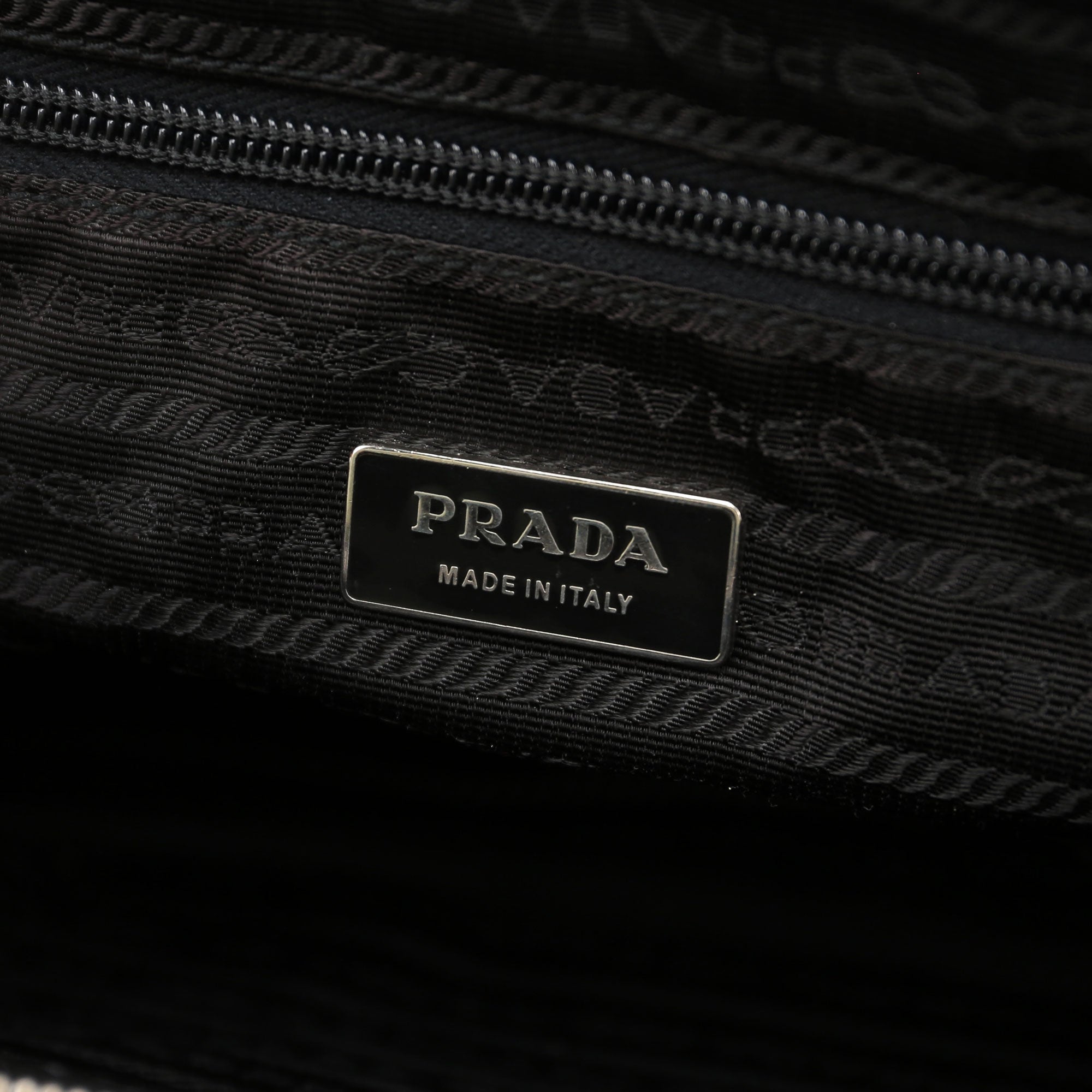 Prada Sac porté épaule Tessuto Chic en nylon noir