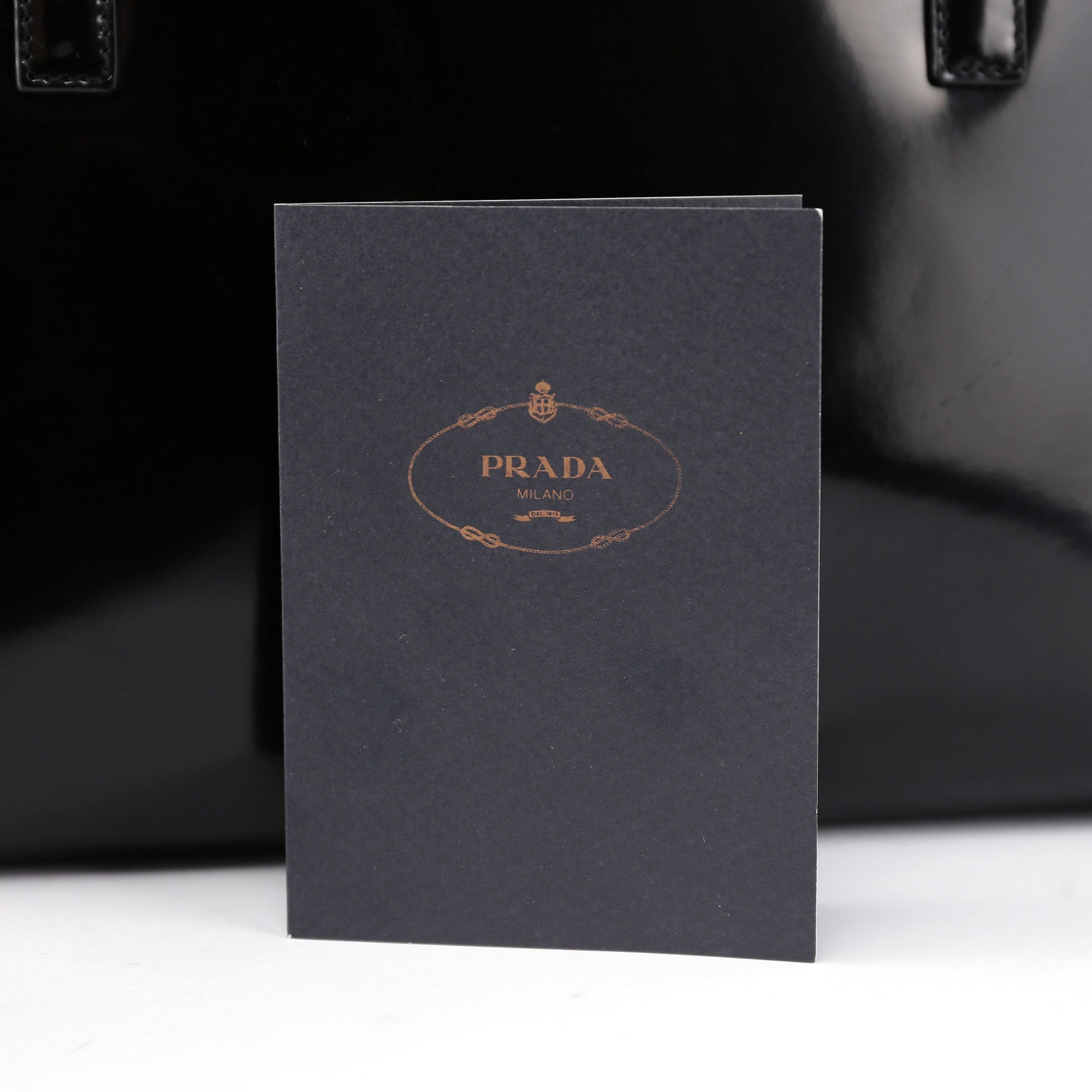 Prada Sac cabas Spazzolato en cuir verni noir