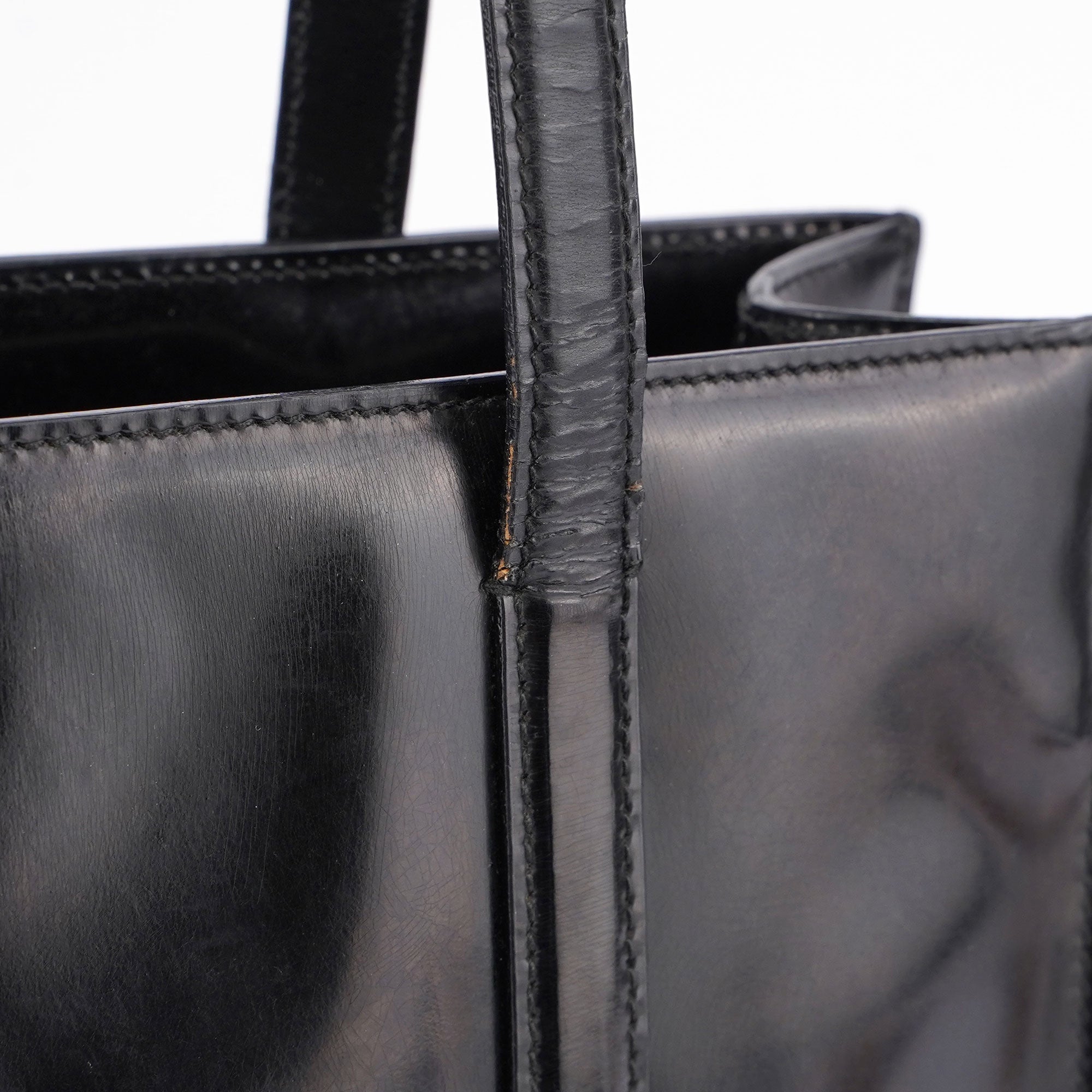 Prada Sac cabas Spazzolato en cuir verni noir