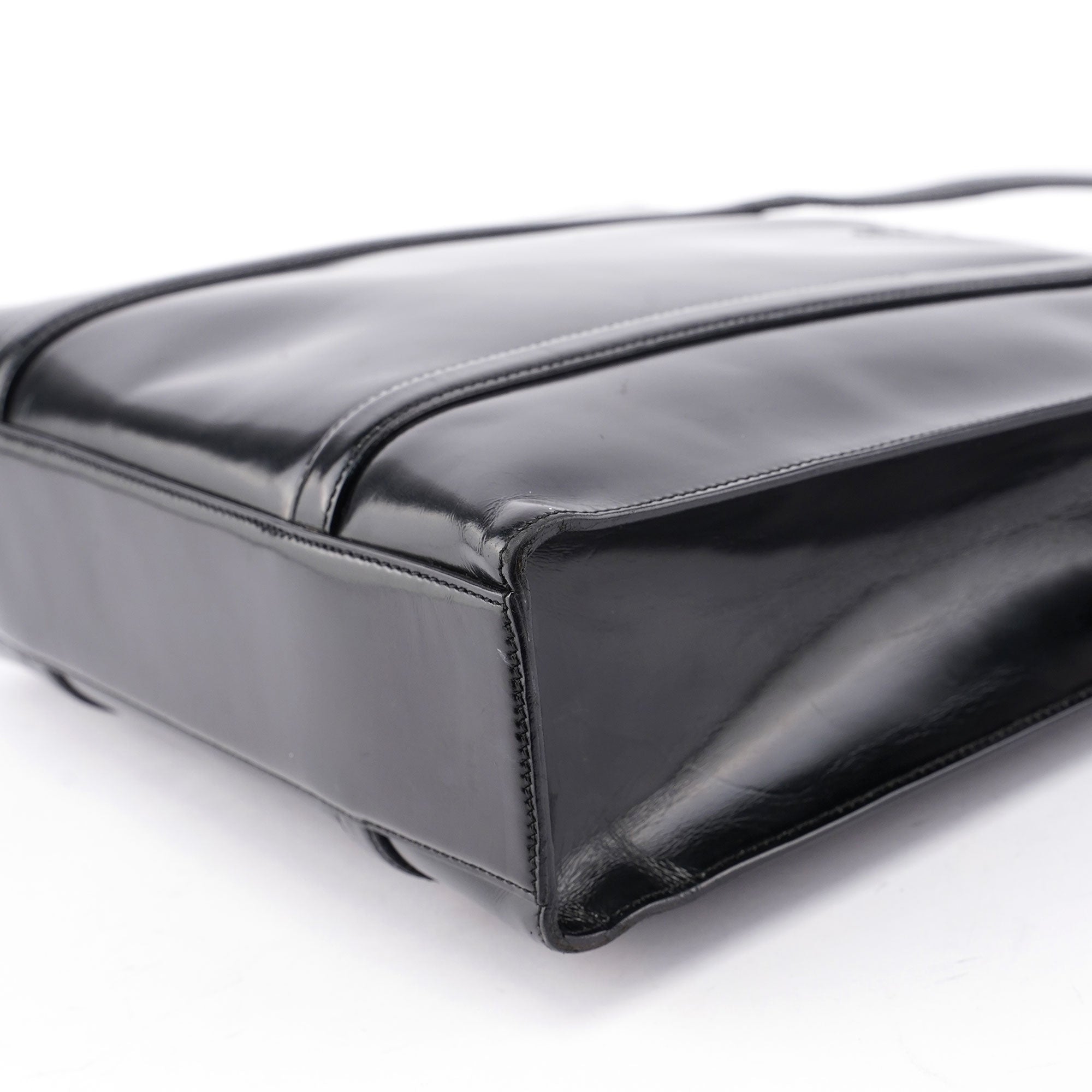 Prada Spazzolato Tote Bag aus schwarzem Lackleder