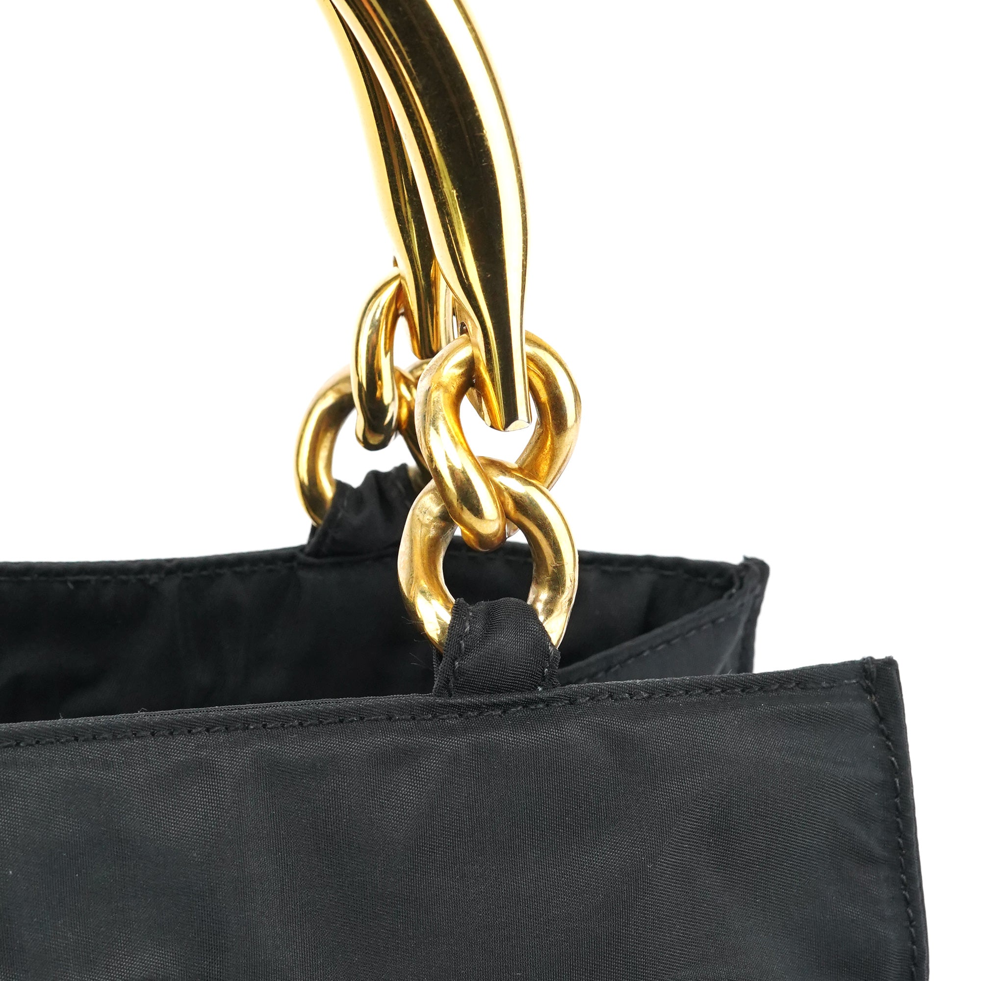 Prada Sac cabas Tessuto Metallo en nylon noir à anses dorées