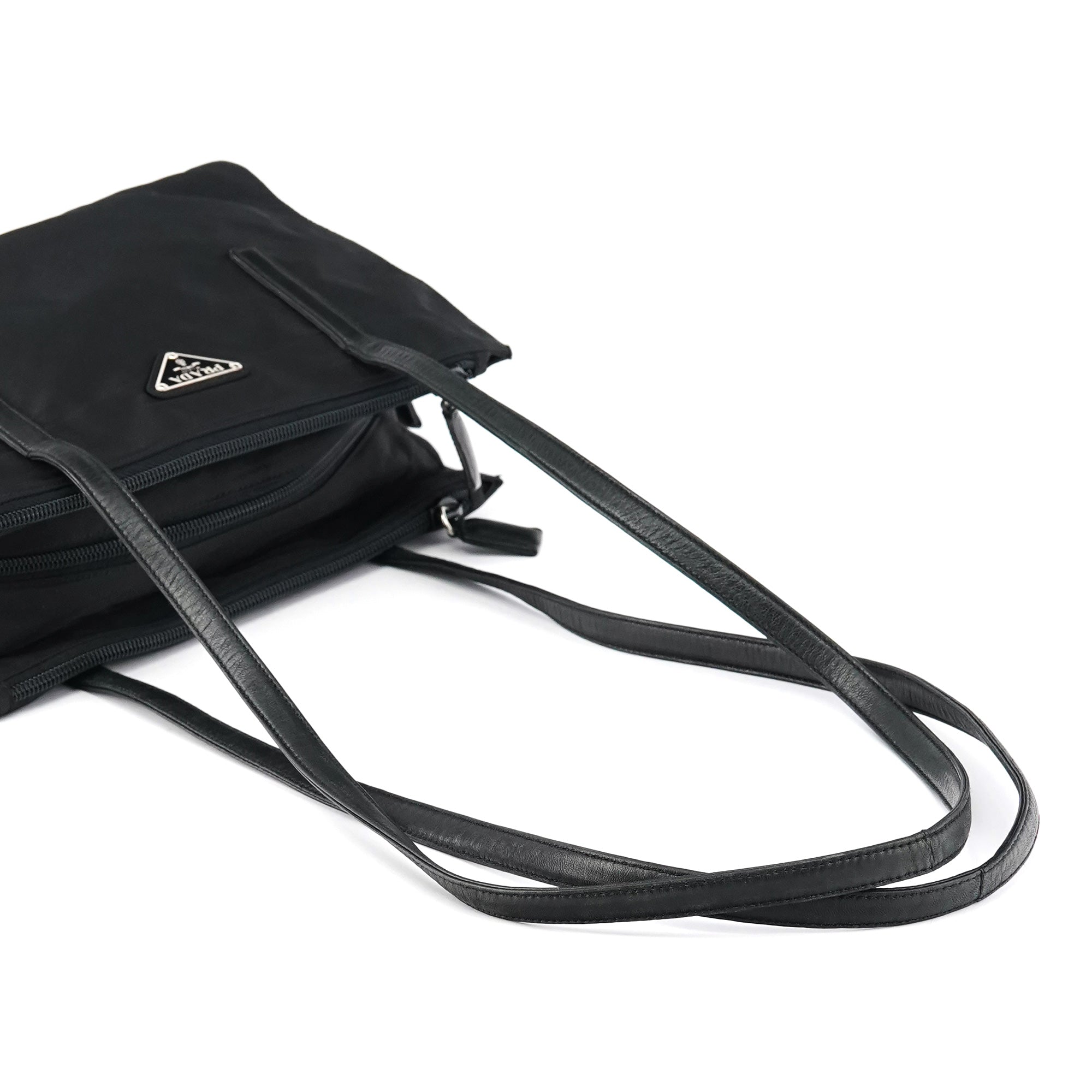 Prada Tessuto Nappa Tote Bag aus schwarzem Nylon