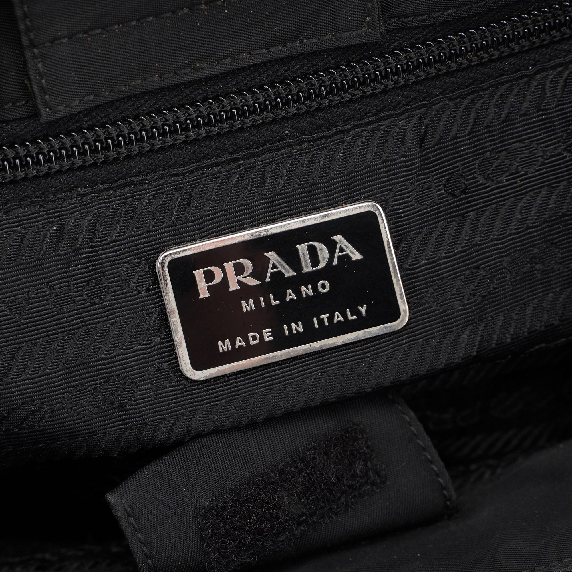 Prada Sac porté épaule Tessuto Plastic en nylon noir