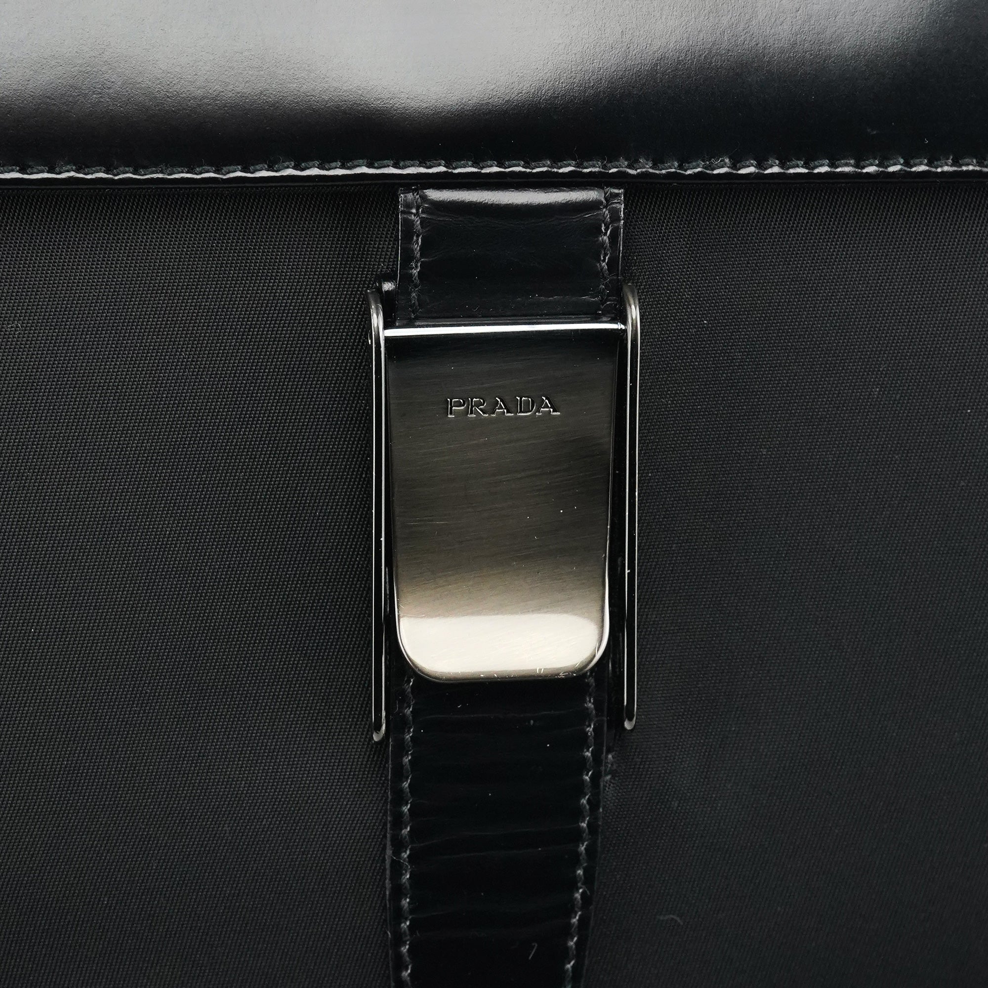Prada Sac porté épaule Tessuto Spazzolato en nylon noir