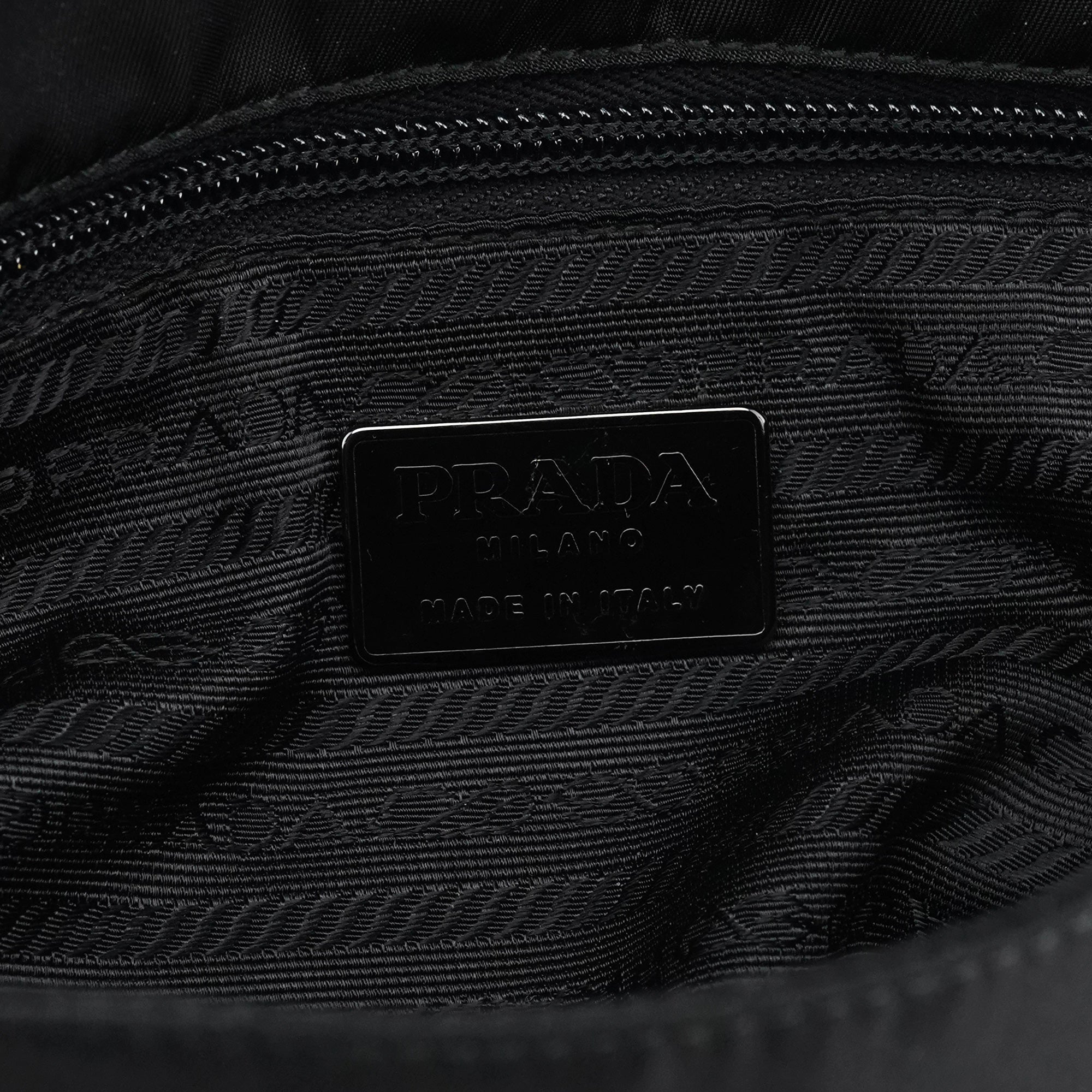 Prada Sac porté épaule Tessuto Spazzolato en nylon noir