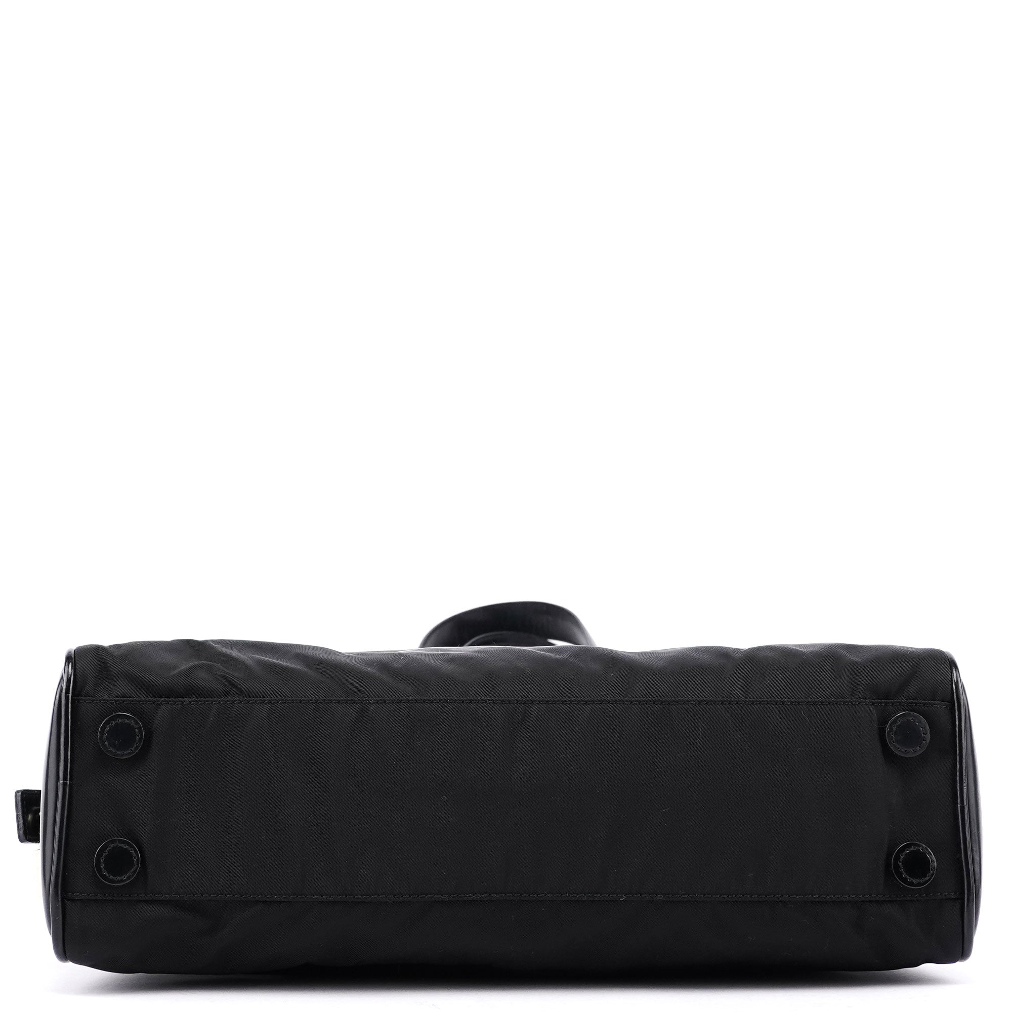 Prada Tessuto Spazzolato Tote Bag aus schwarzem Nylon und Lackleder