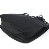 Prada Tessuto Swing Schultertasche mit Kette aus schwarzem Nylon