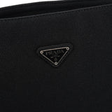 Prada Tessuto Swing Schultertasche mit Kette aus schwarzem Nylon