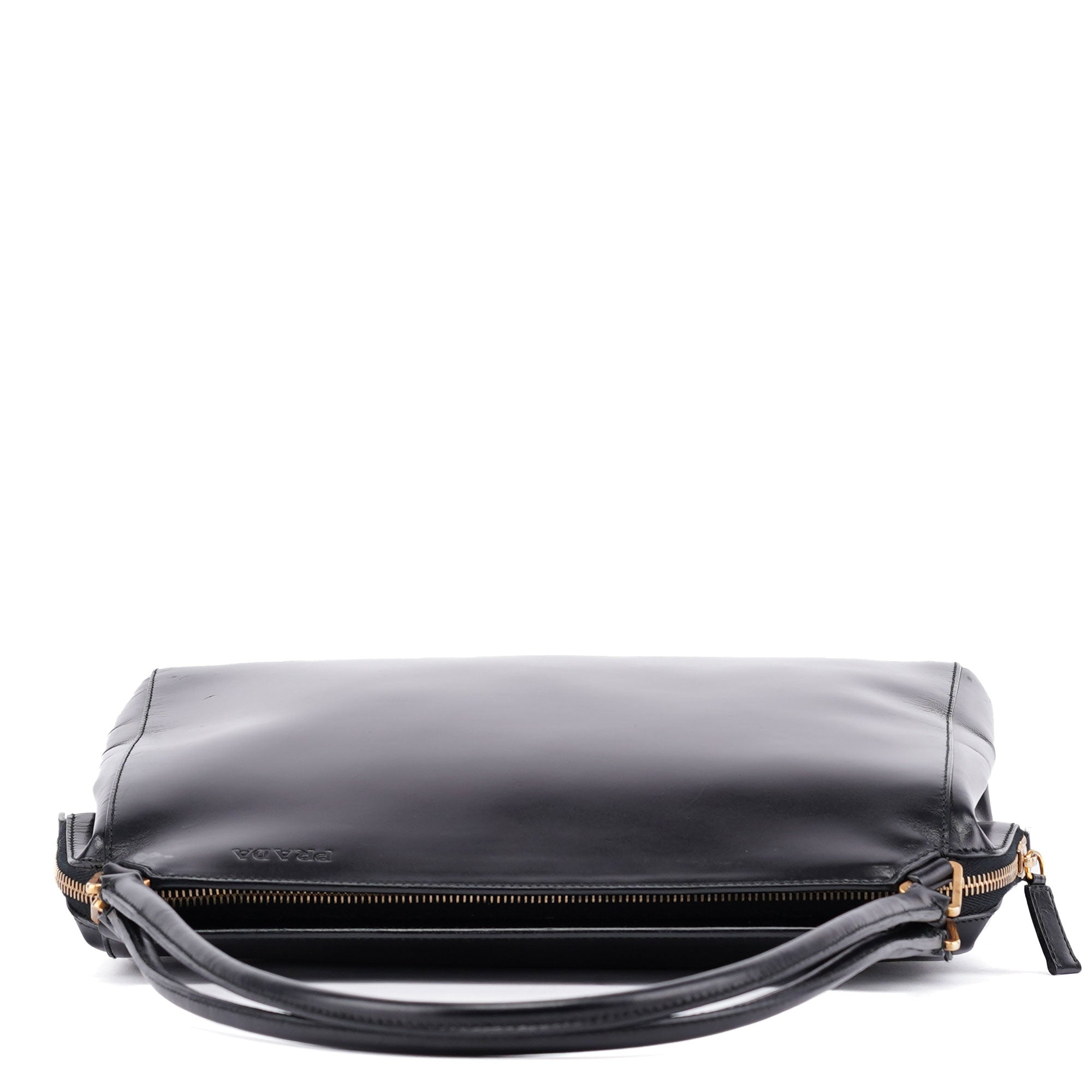 Prada Vitello Chic Schultertasche in Schwarz