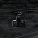 Prada Vitello Chic Schultertasche aus schwarzem Leder