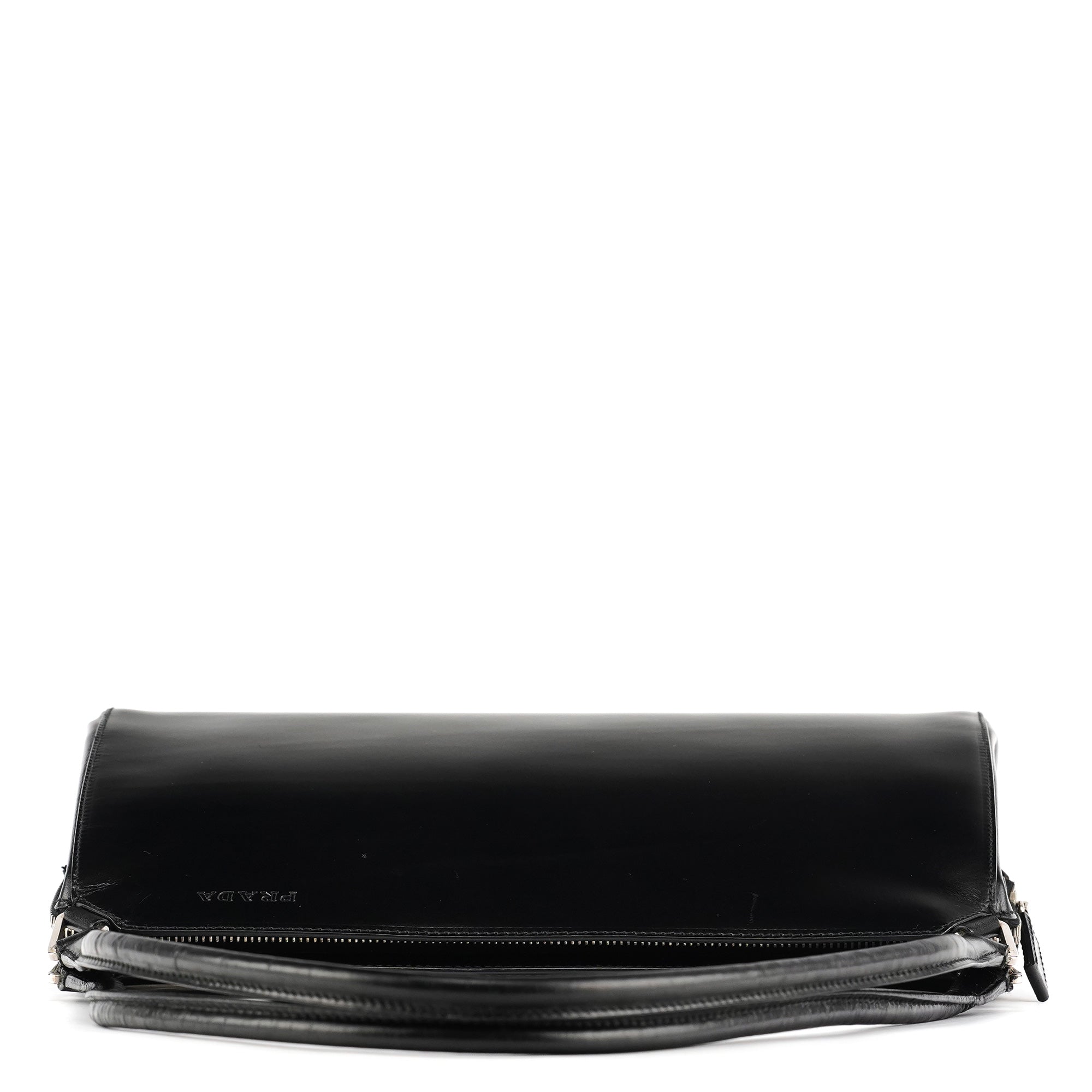 Prada Vitello Chic Schultertasche aus schwarzem Leder