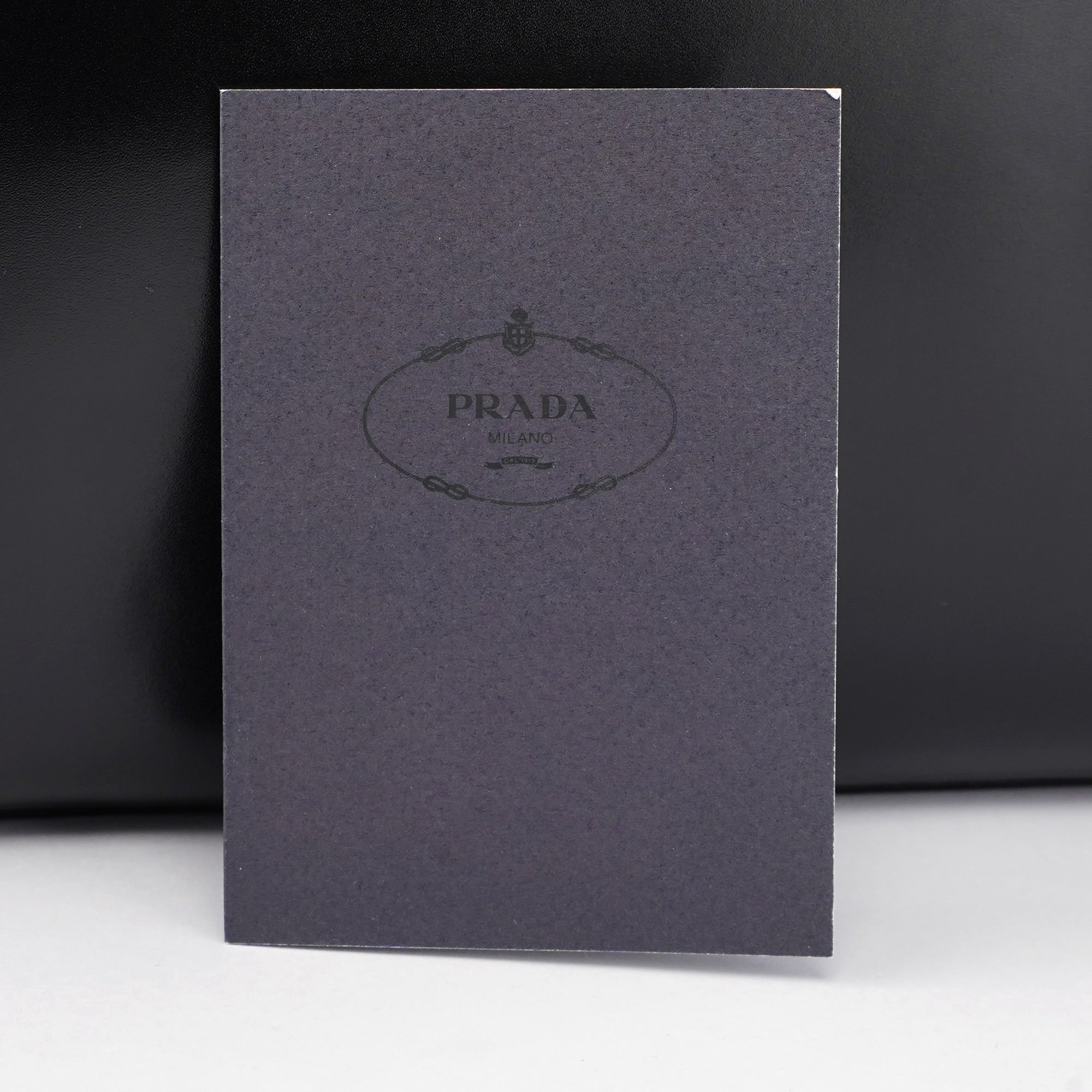 Prada Sac porté épaule Vitello Chic en cuir de veau noir