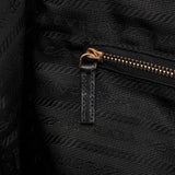 Prada Sac porté épaule Vitello Chic en cuir de veau noir