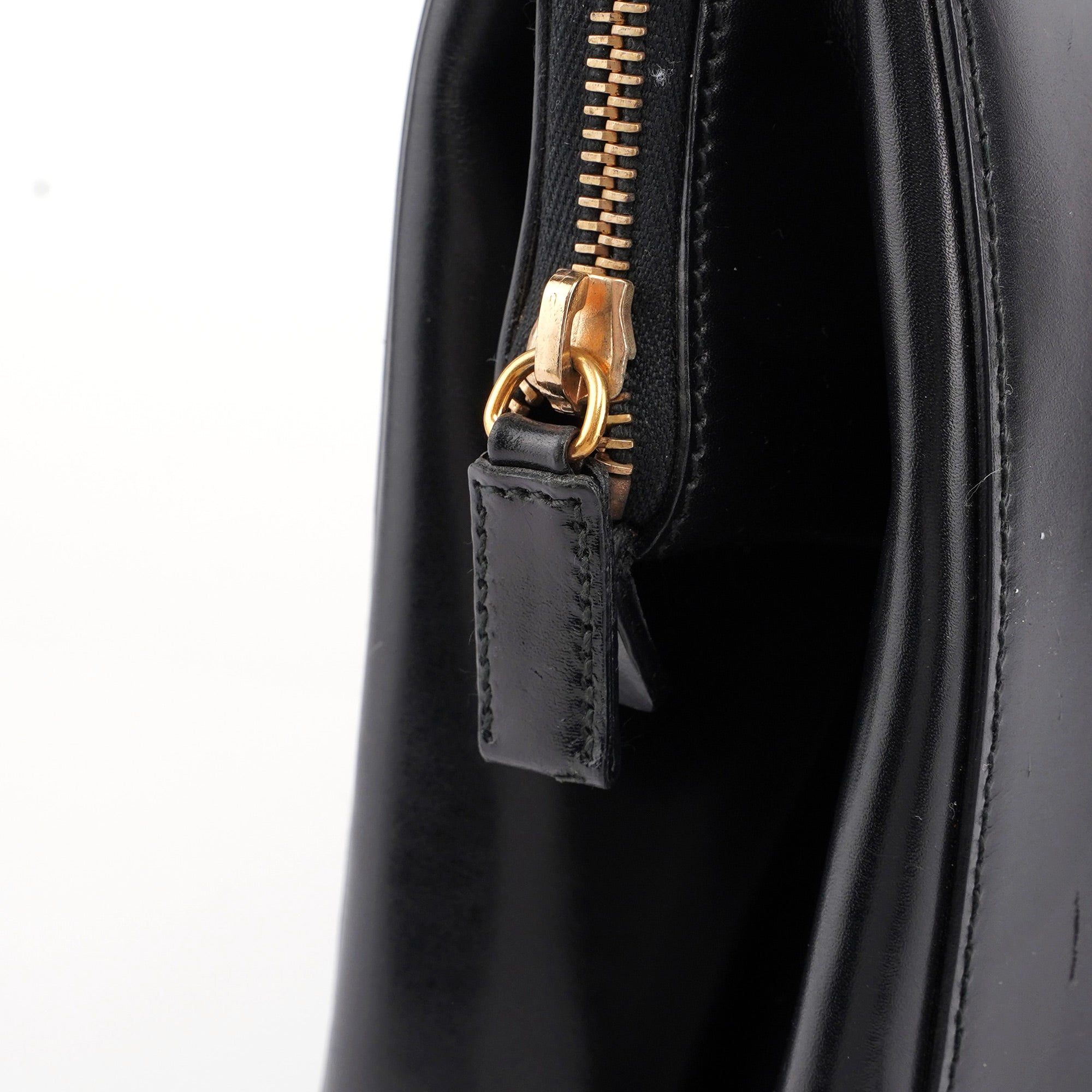 Prada Sac porté épaule Chic en cuir de veau noir