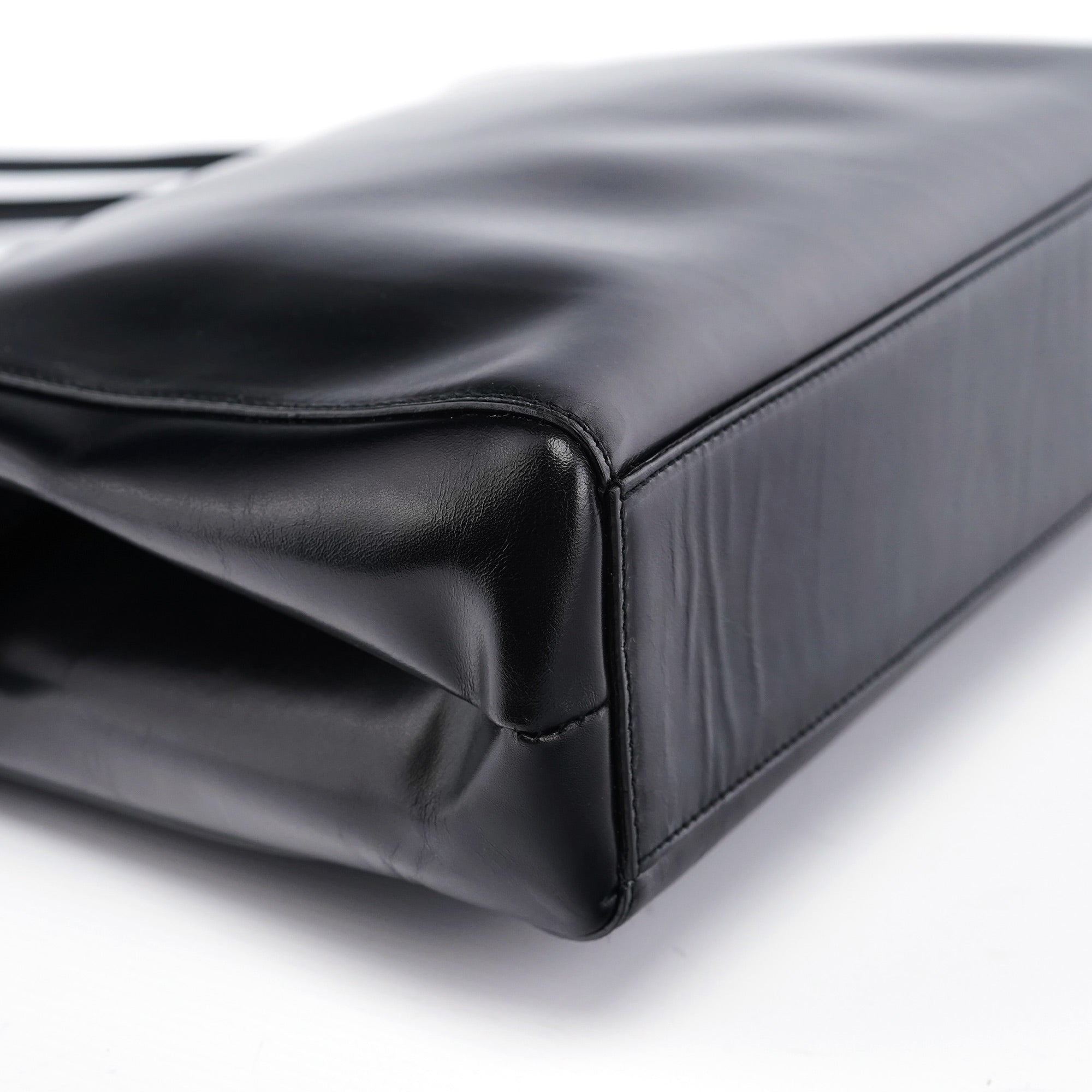 Prada Sac porté épaule Vitello Chic en cuir noir