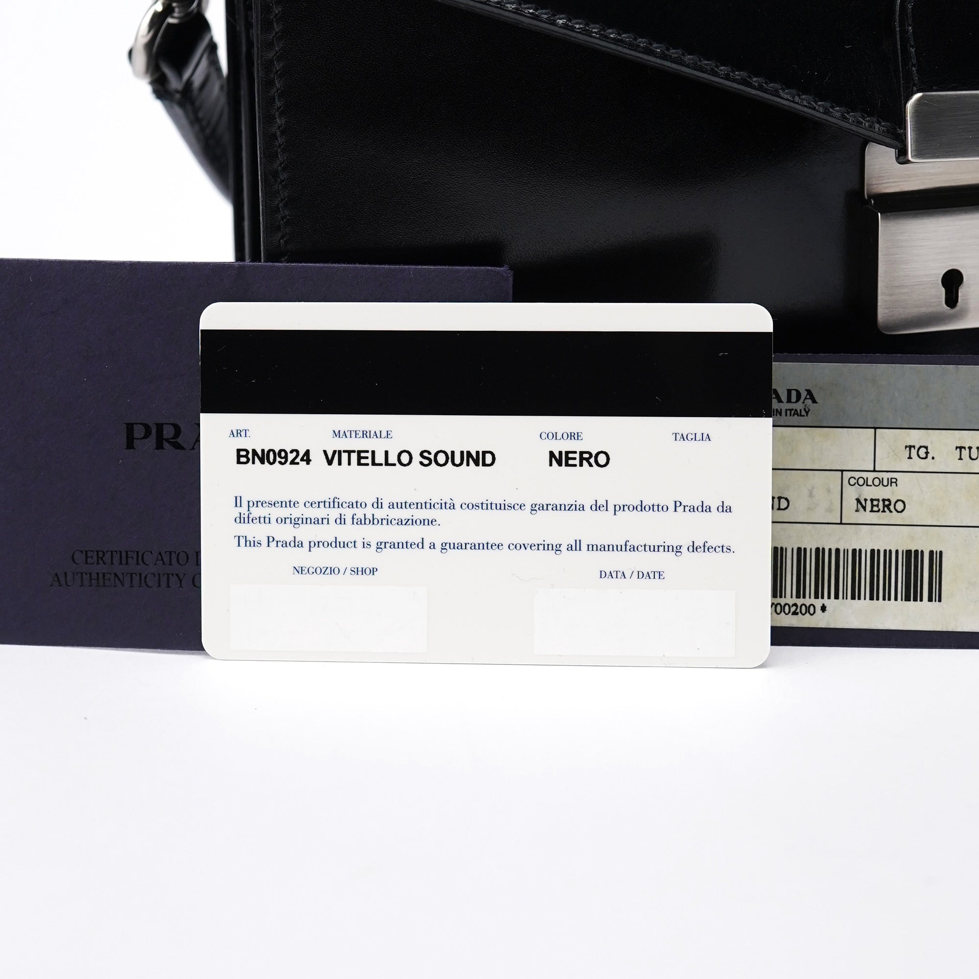 Prada Keylock Schultertasche aus schwarzem Vitello-Leder