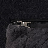 Prada Sac bandoulière en laine et fourrure noires
