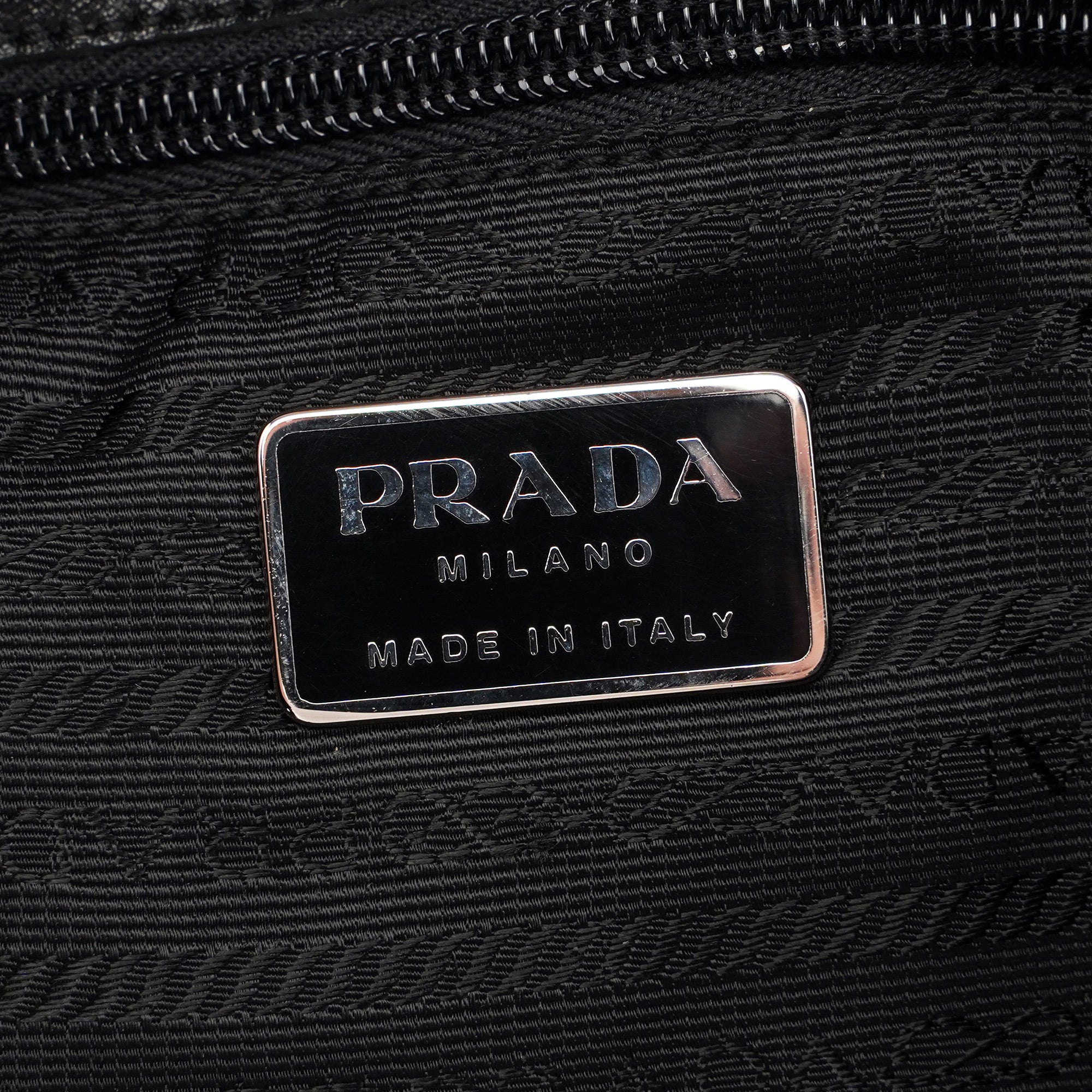 Prada Sac bandoulière en laine et fourrure noires