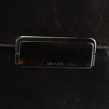 Prada Vitello Schultertasche mit Schnalle aus braunem Leder