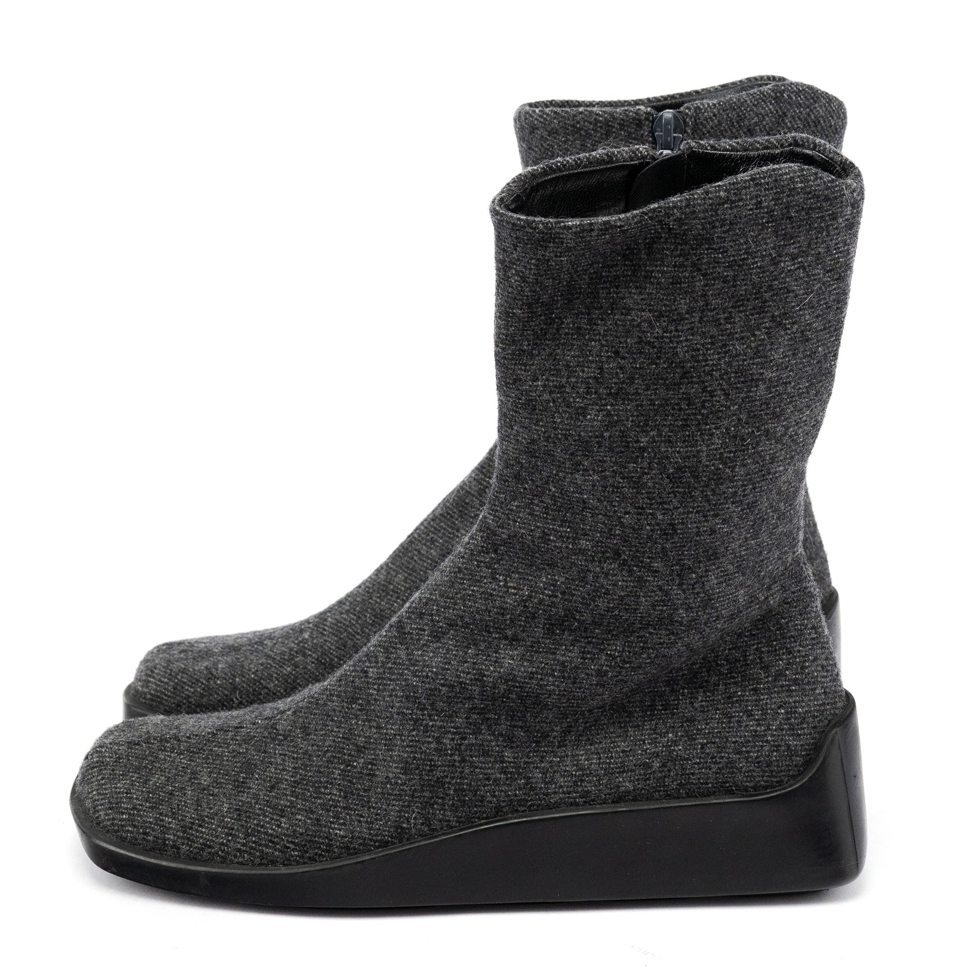 Prada Fall 1999 Anthracite Wool Platform Boots