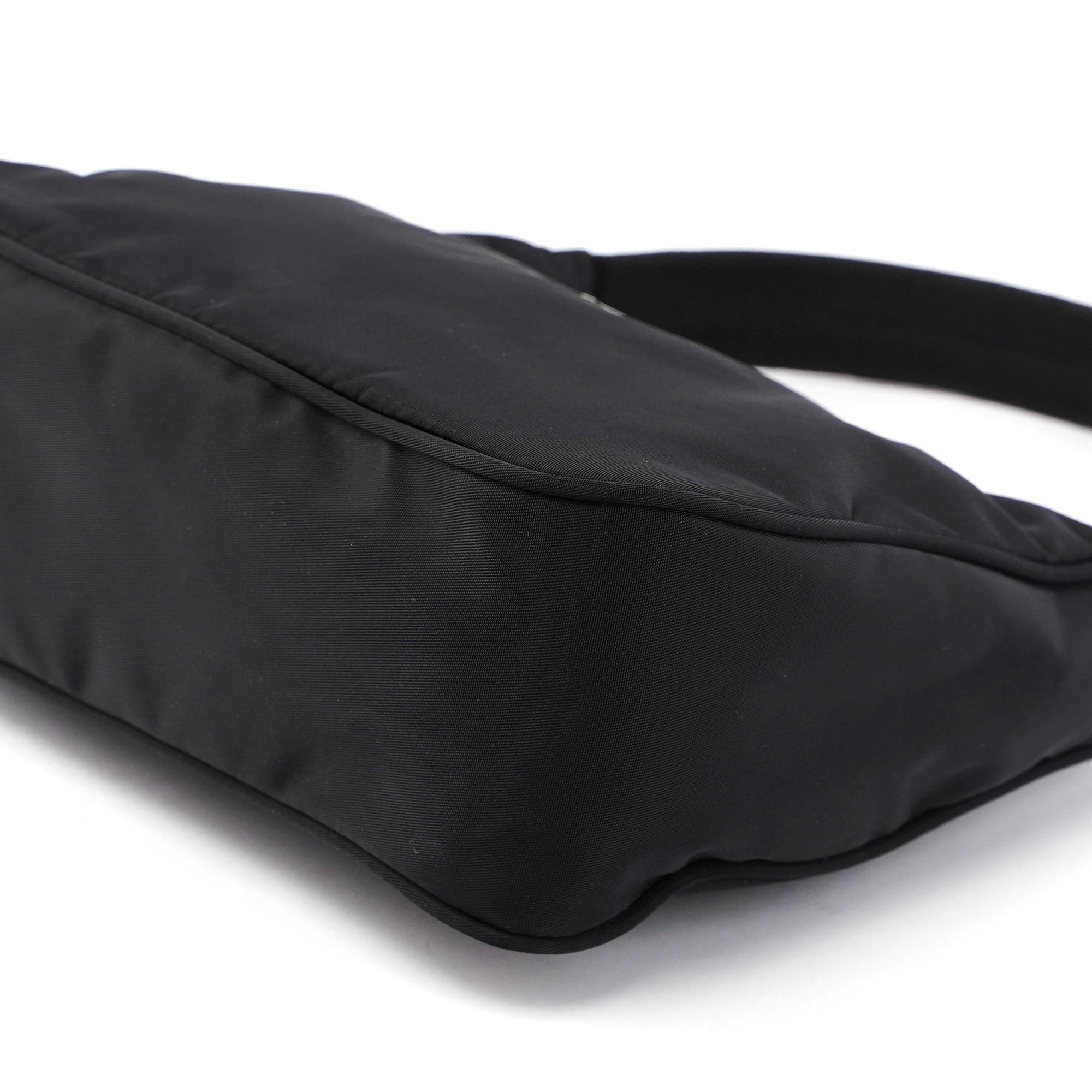 Prada MV519 Mini sac hobo Prada Tessuto en nylon noir