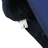 Prada Tessuto Schultertasche aus marineblauem Nylon