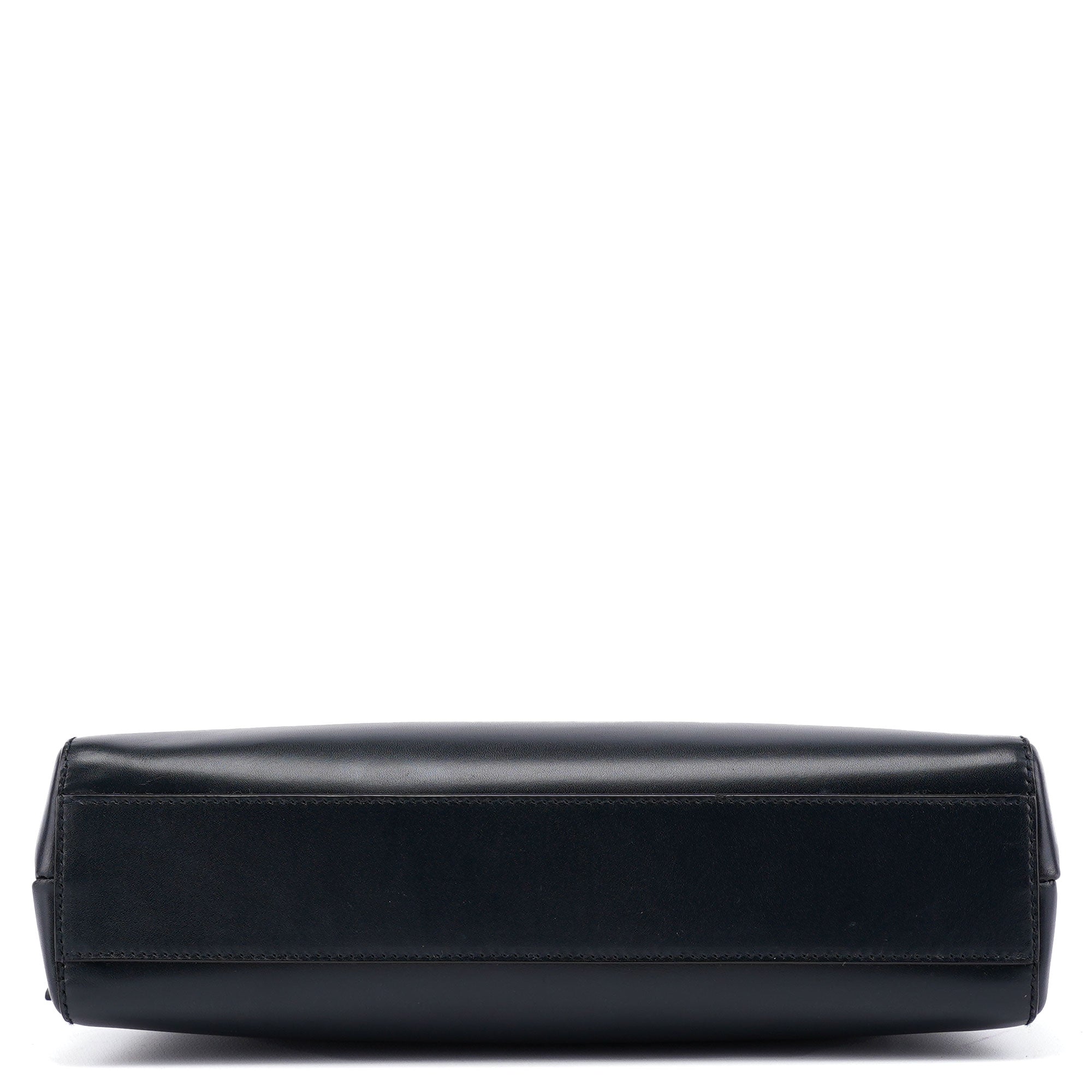 Prada Vitello Chic Schultertasche aus marineblauem Kalbsleder