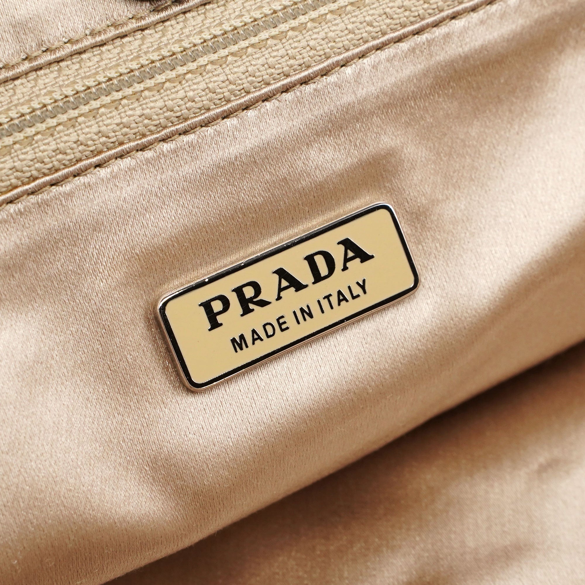 Prada Sac à chaîne en soie à sequins rose