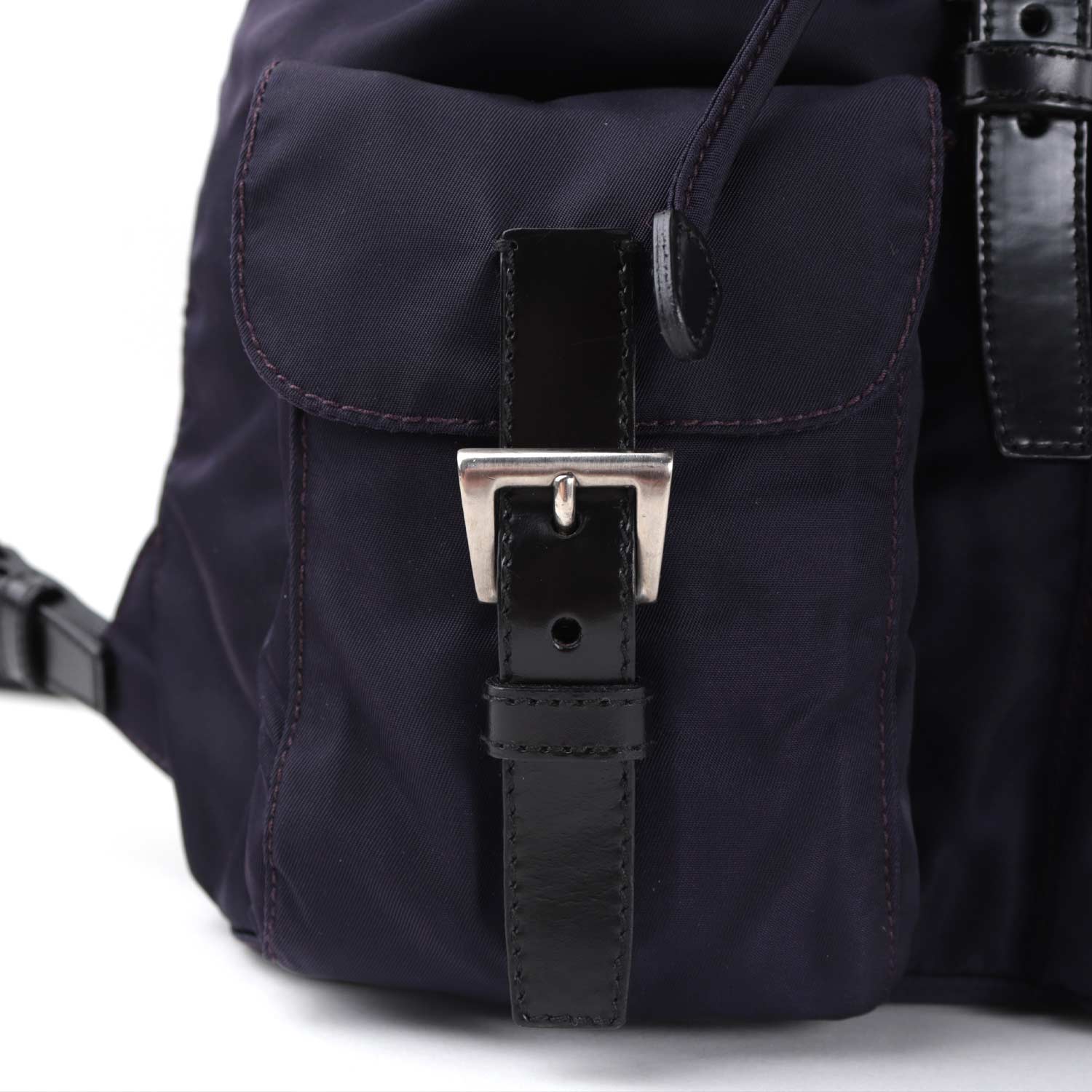 Prada Sac à dos Tessuto format moyen en nylon violet