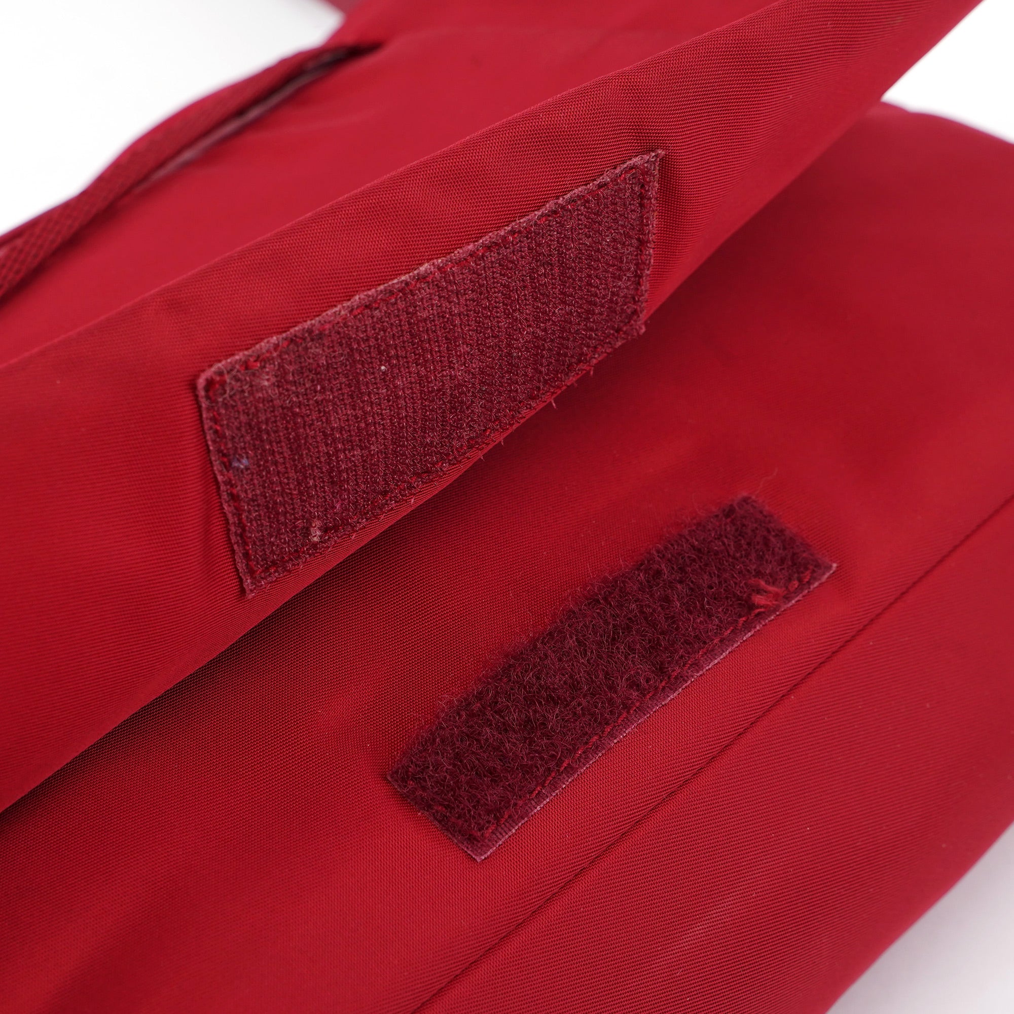 Prada Sac porté épaule Tessuto en nylon rouge