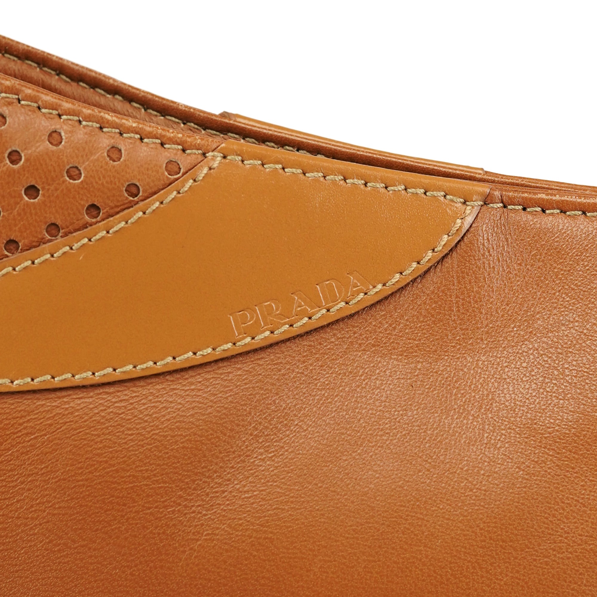 Prada Printemps 2000 Mini sac hobo en cuir de veau marron