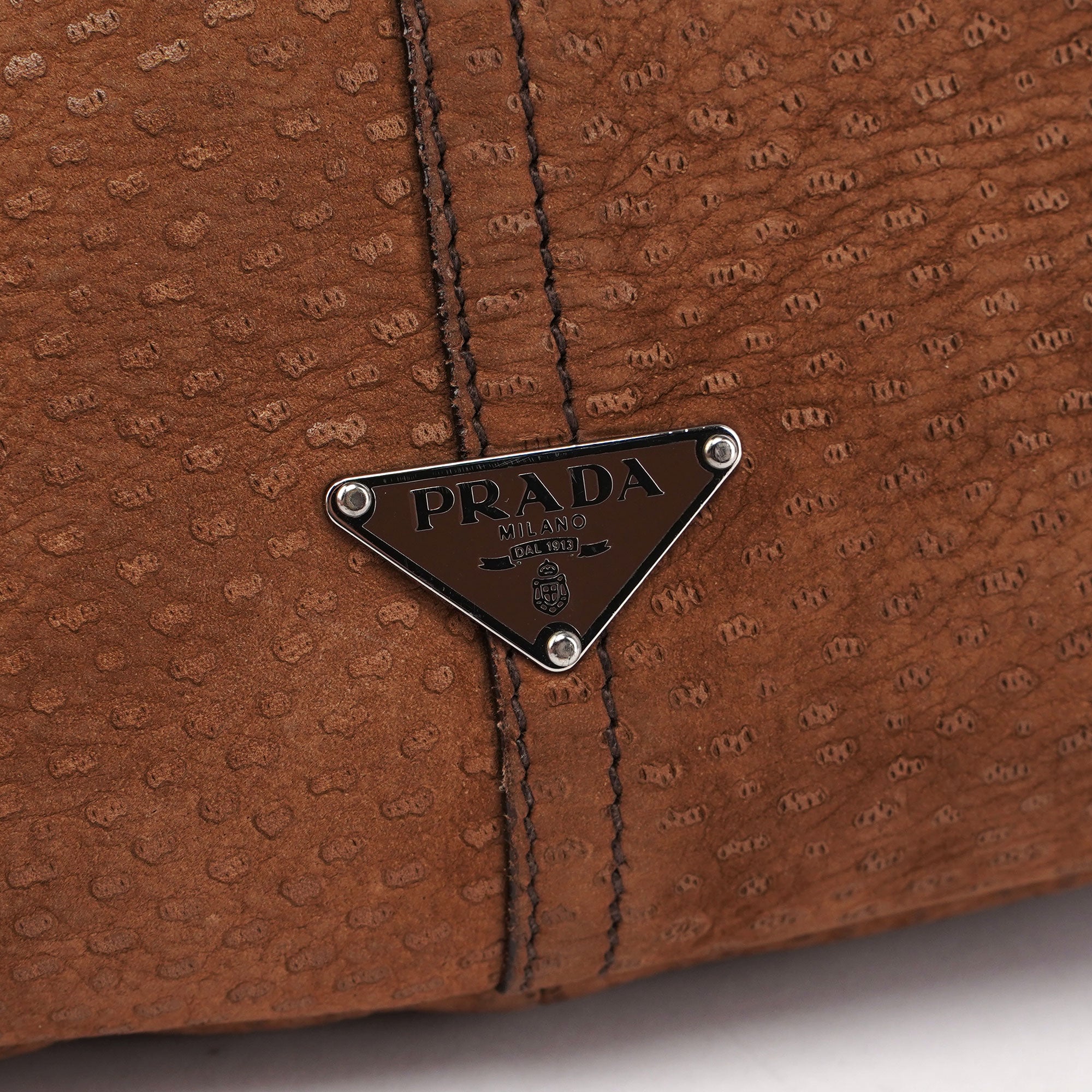Prada Sac porté épaule en cuir texturé