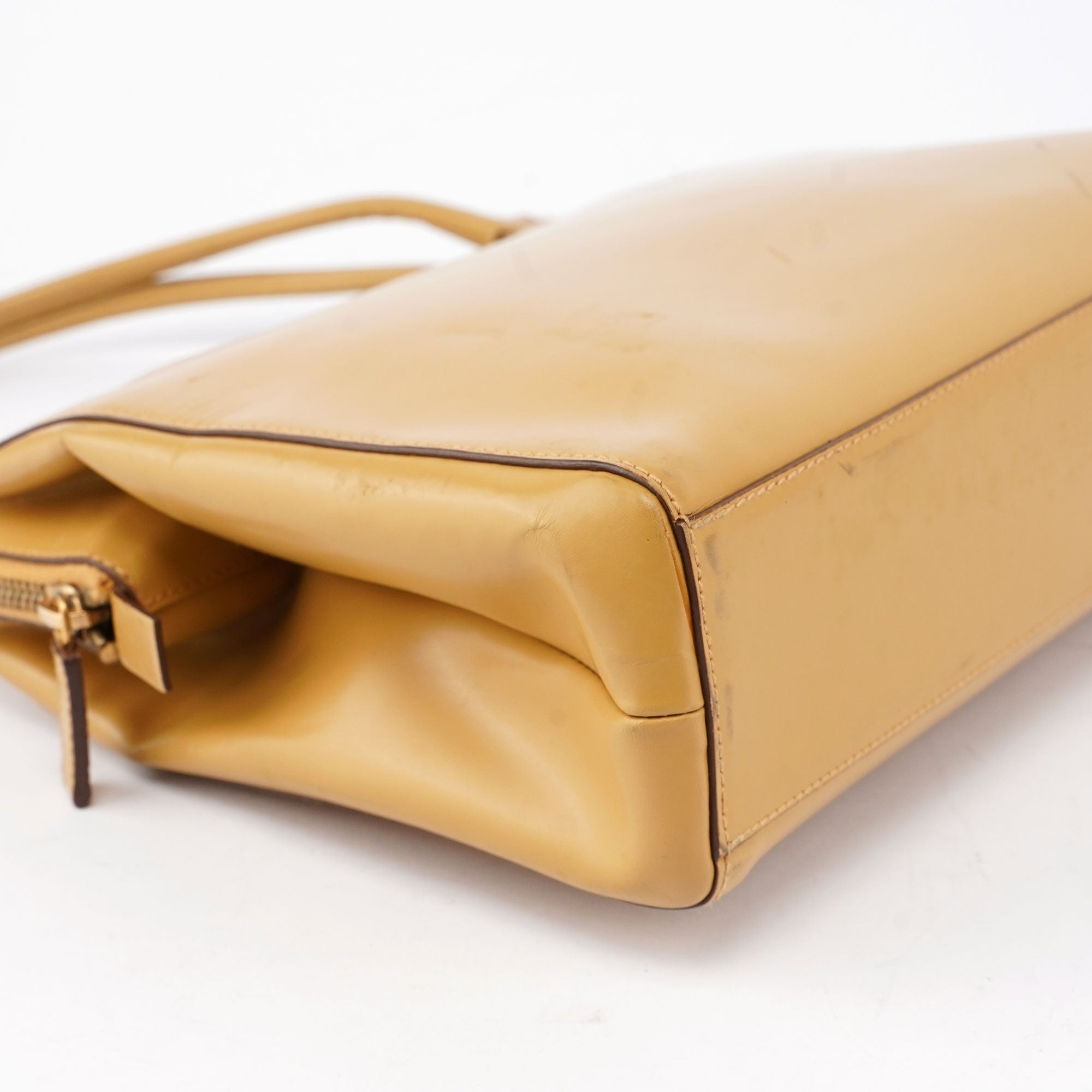 Prada Sac porté épaule Vitello Chic en cuir de veau jaune