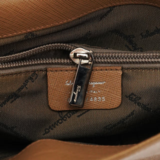 Salvatore Ferragamo Beige Leather Shoulder Bag