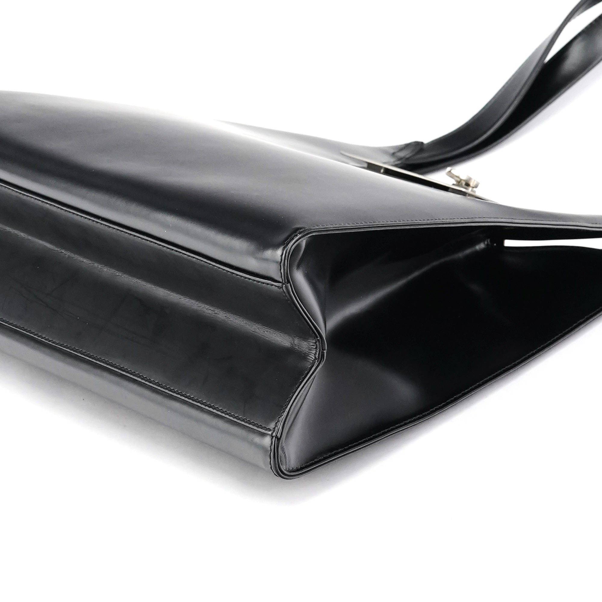 Salvatore Ferragamo Black Geometric Leather Shoulder Bag