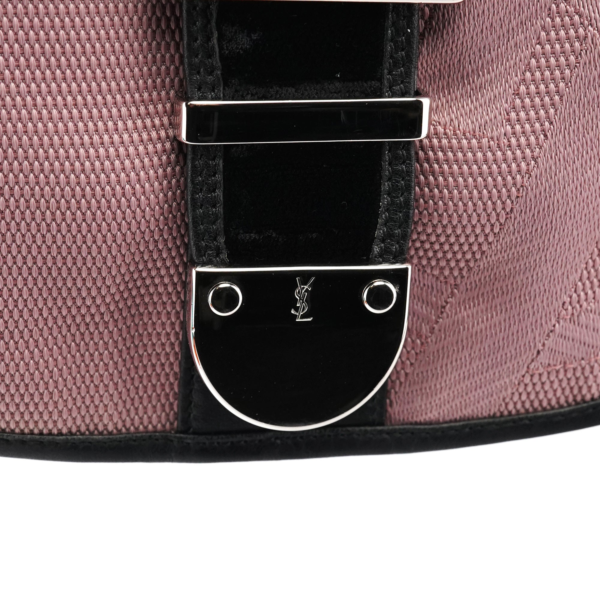 Yves Saint Laurent 120456 Schultertasche mit Schnalle aus Nylon in Rosa und Samt