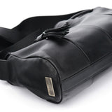 Yves Saint Laurent Borsa a spalla con nappe in pelle di vitello nera